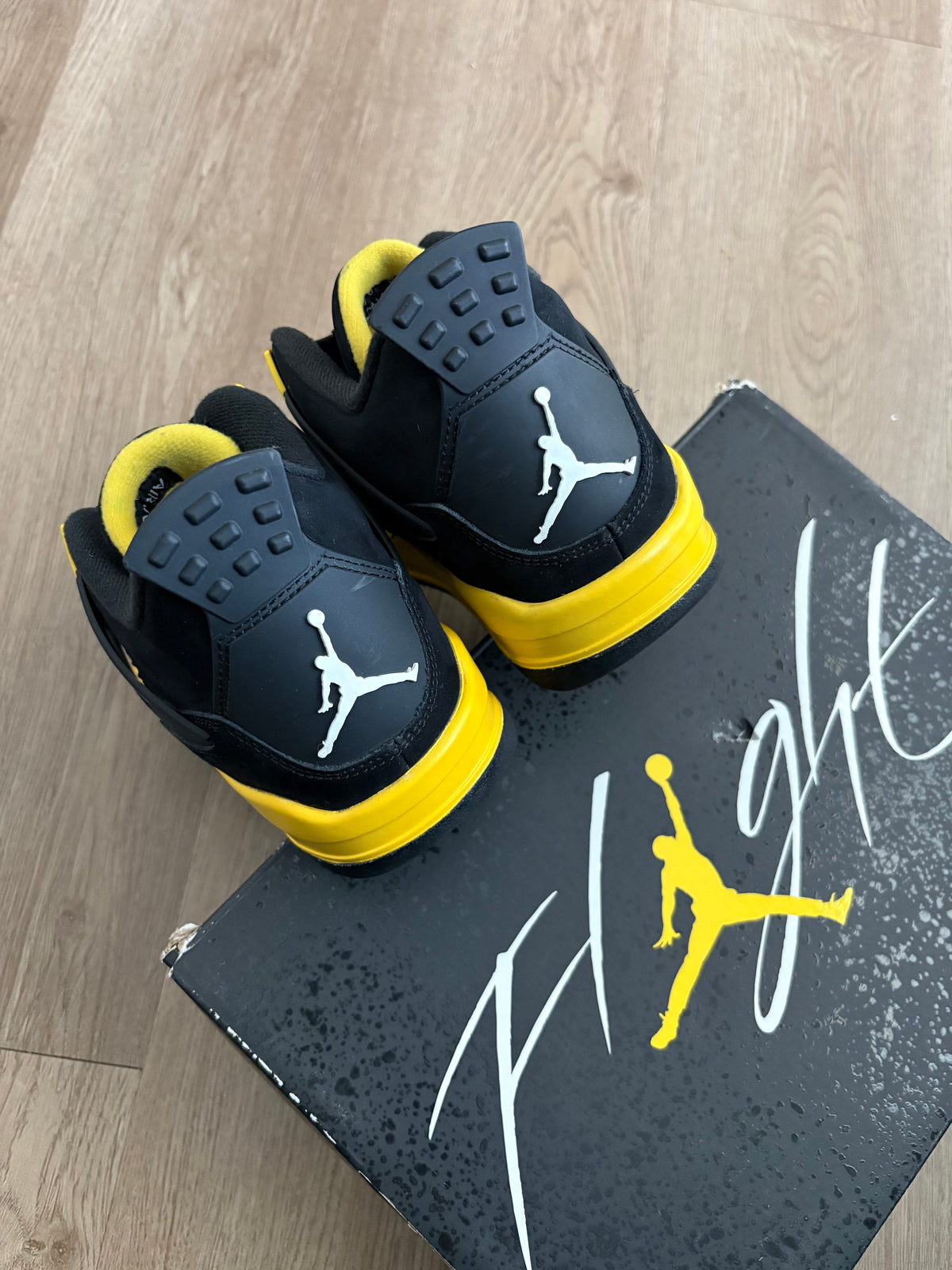 Size 6.5y - Jordan 4 Retro Yellow Thunder