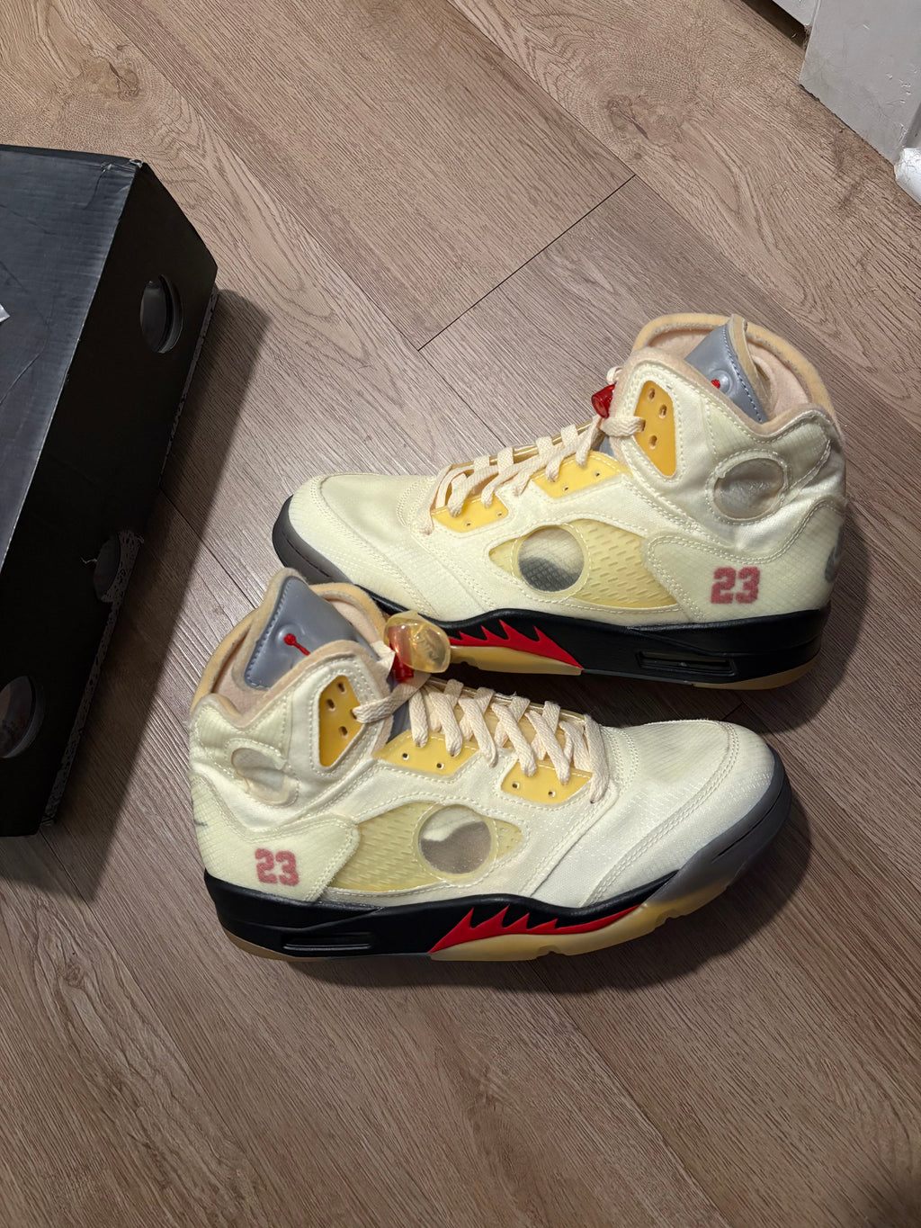 Size 9 - Jordan 5 Retro Off White Sail