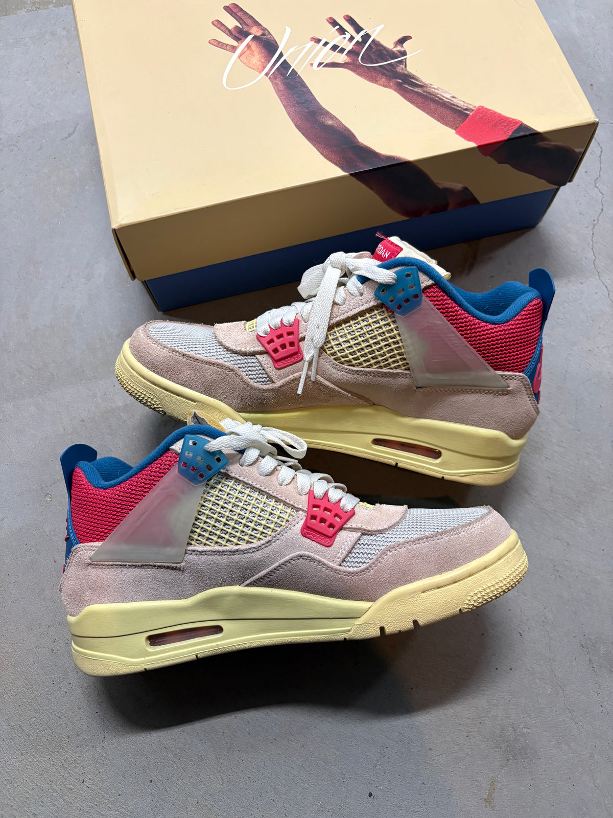 Size 9 - Jordan 4 Retro Union Guava Ice