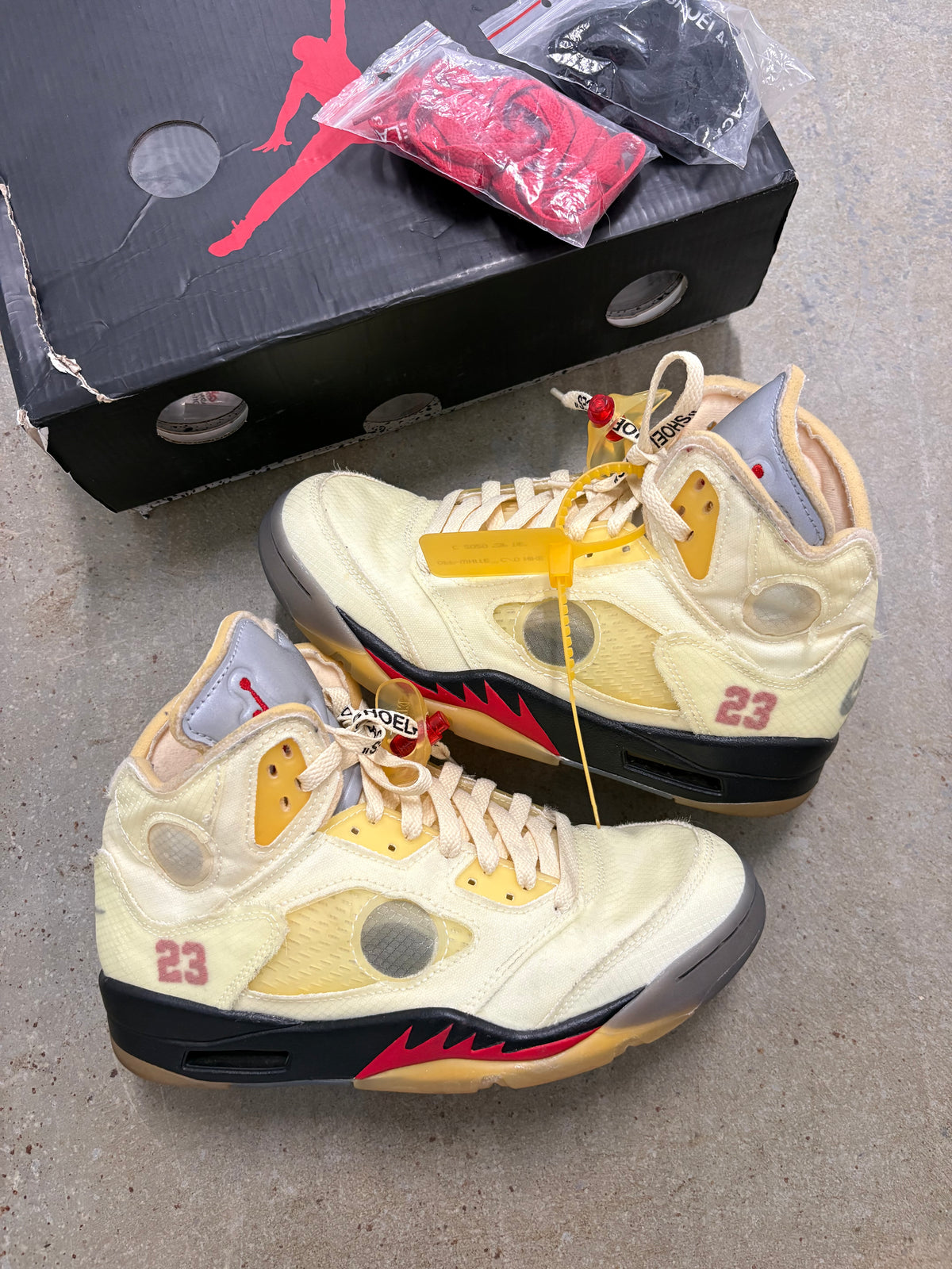 Size 7.5 - Jordan 5 Retro Off White Sail