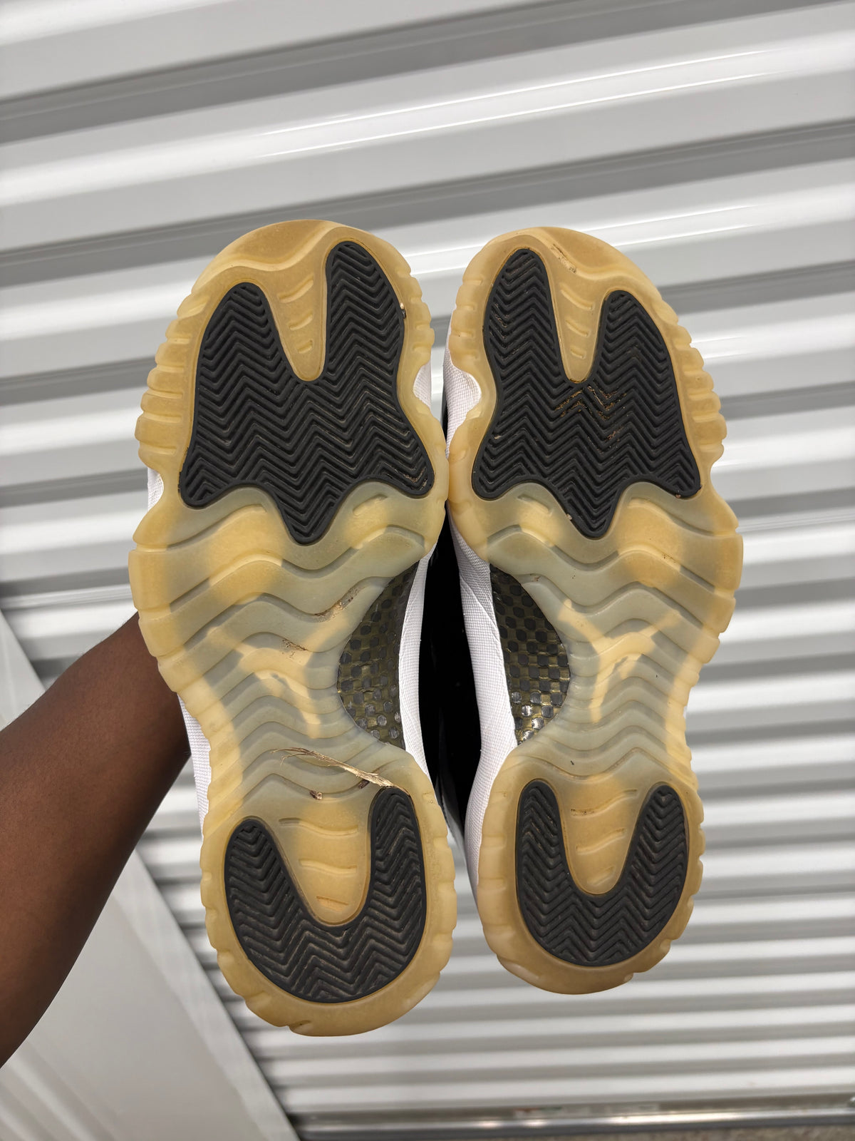 Size 9.5 - Jordan 11 Retro Dmp Gratitude 2023