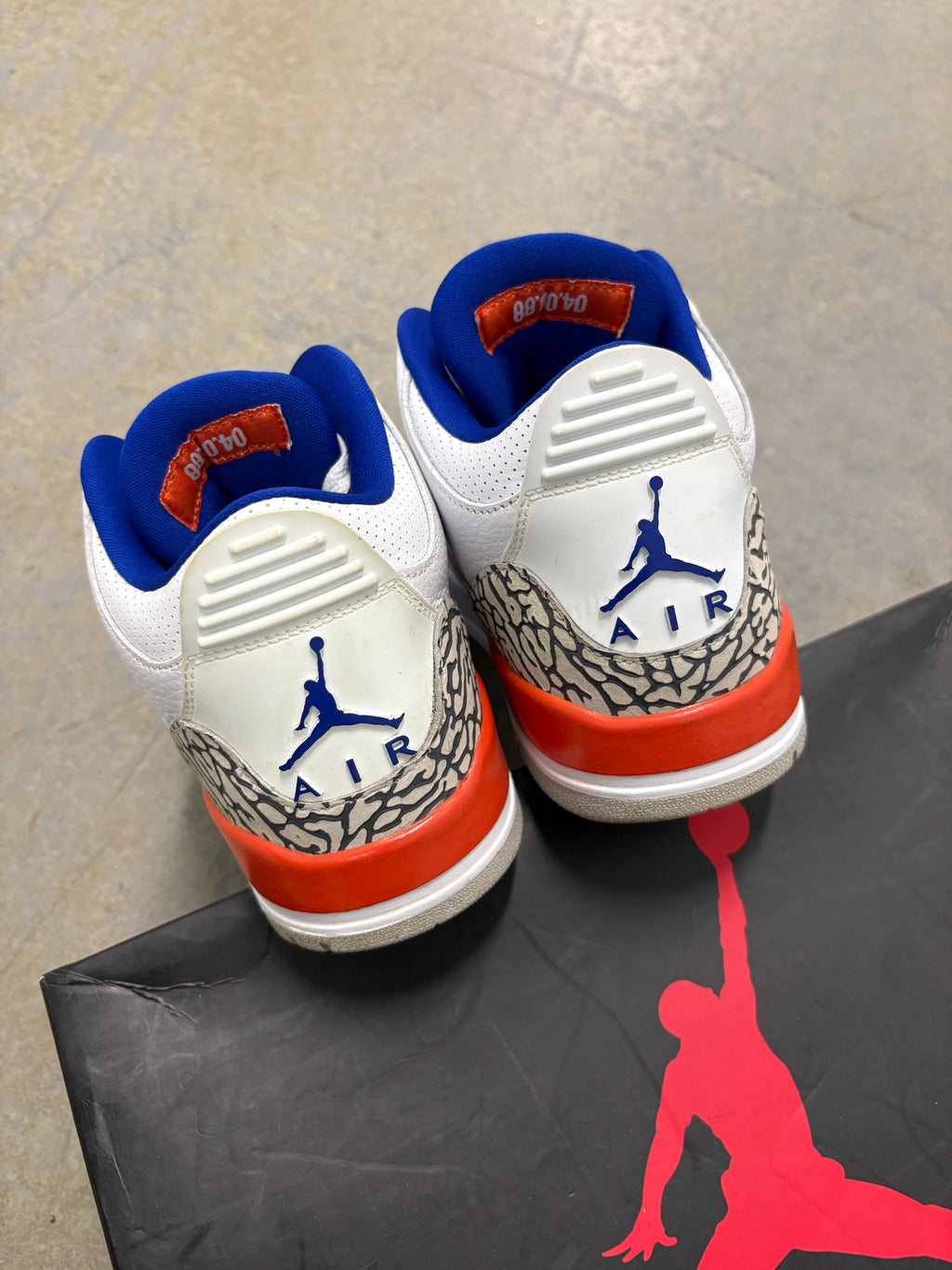 Size 8 - Jordan 3 Retro Knicks