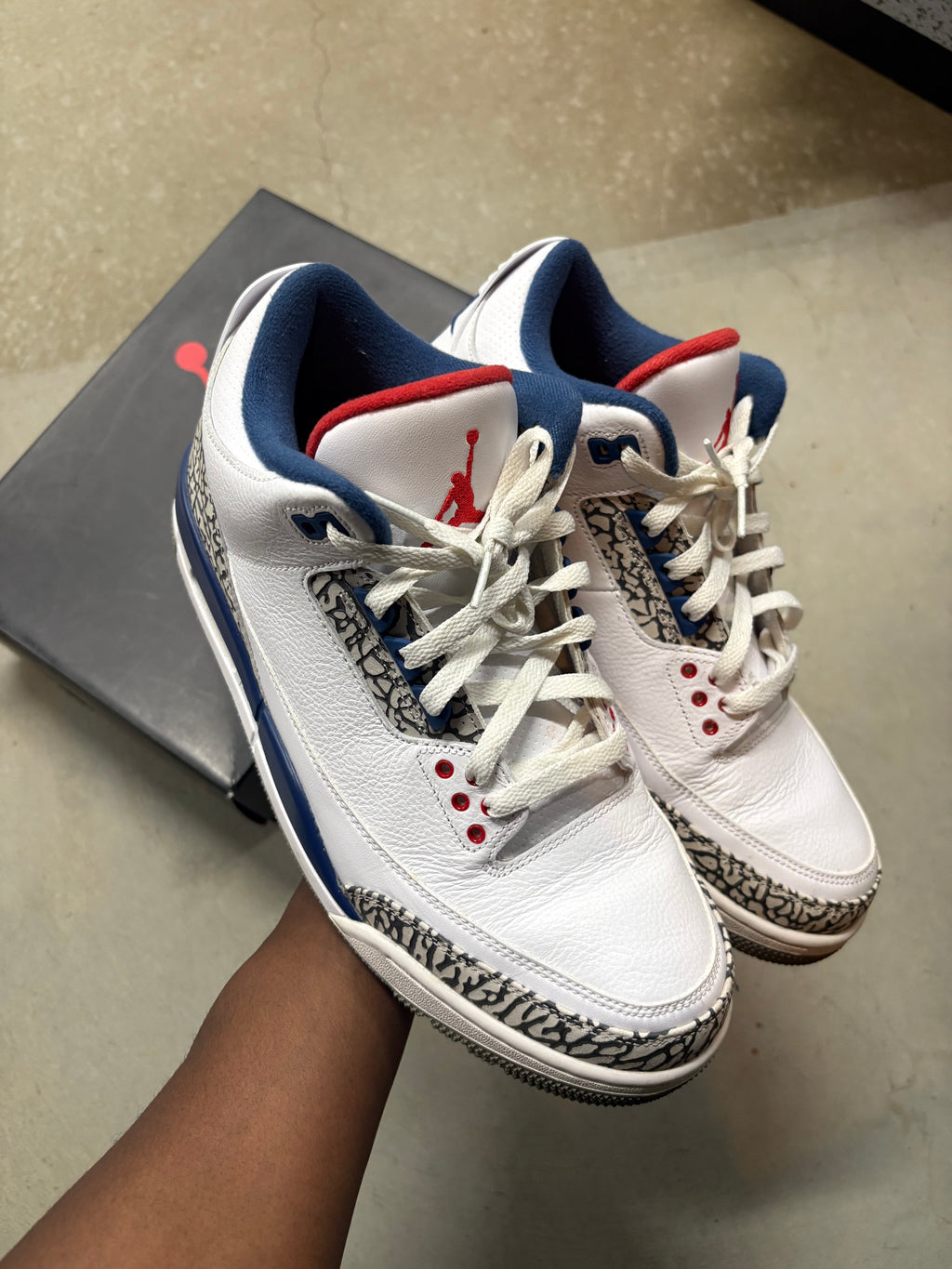 Size 11 - Jordan 3 Retro True Blue 2016