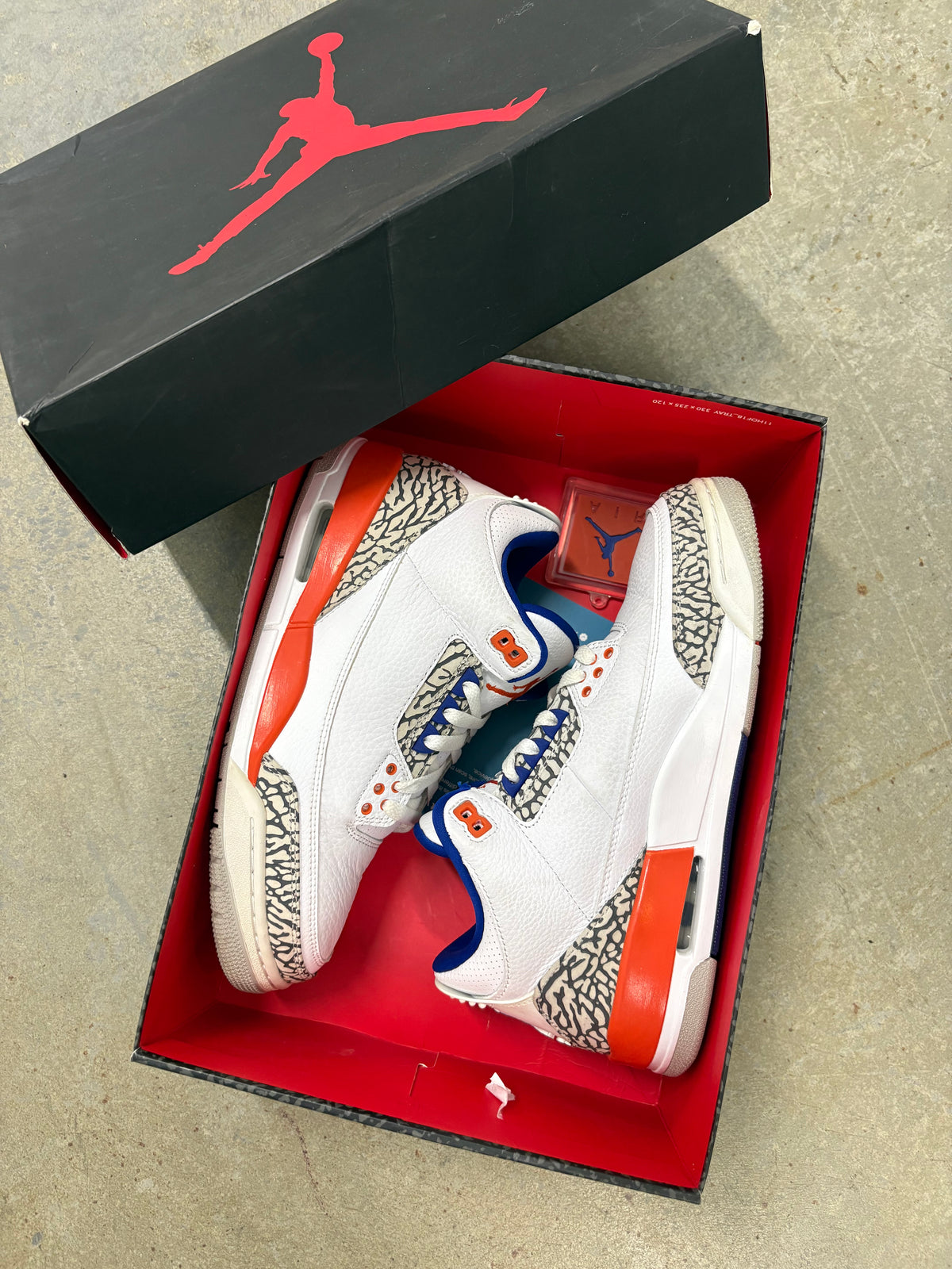 Size 8 - Jordan 3 Retro Knicks
