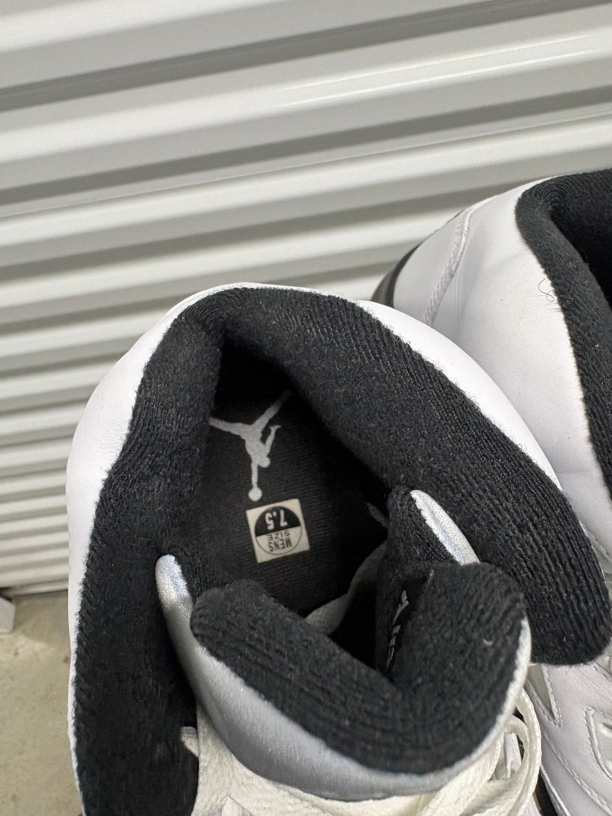 Size 7.5 - Jordan 5 Retro Reverse Metallic