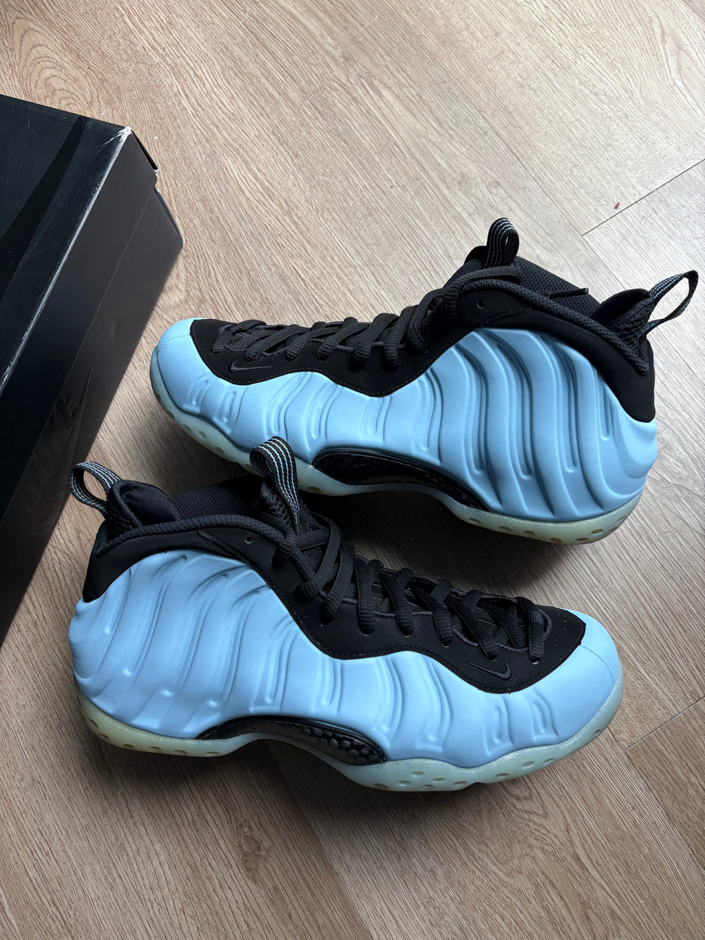 Size 9 - Nike Air Foamposite One Psychic Blue