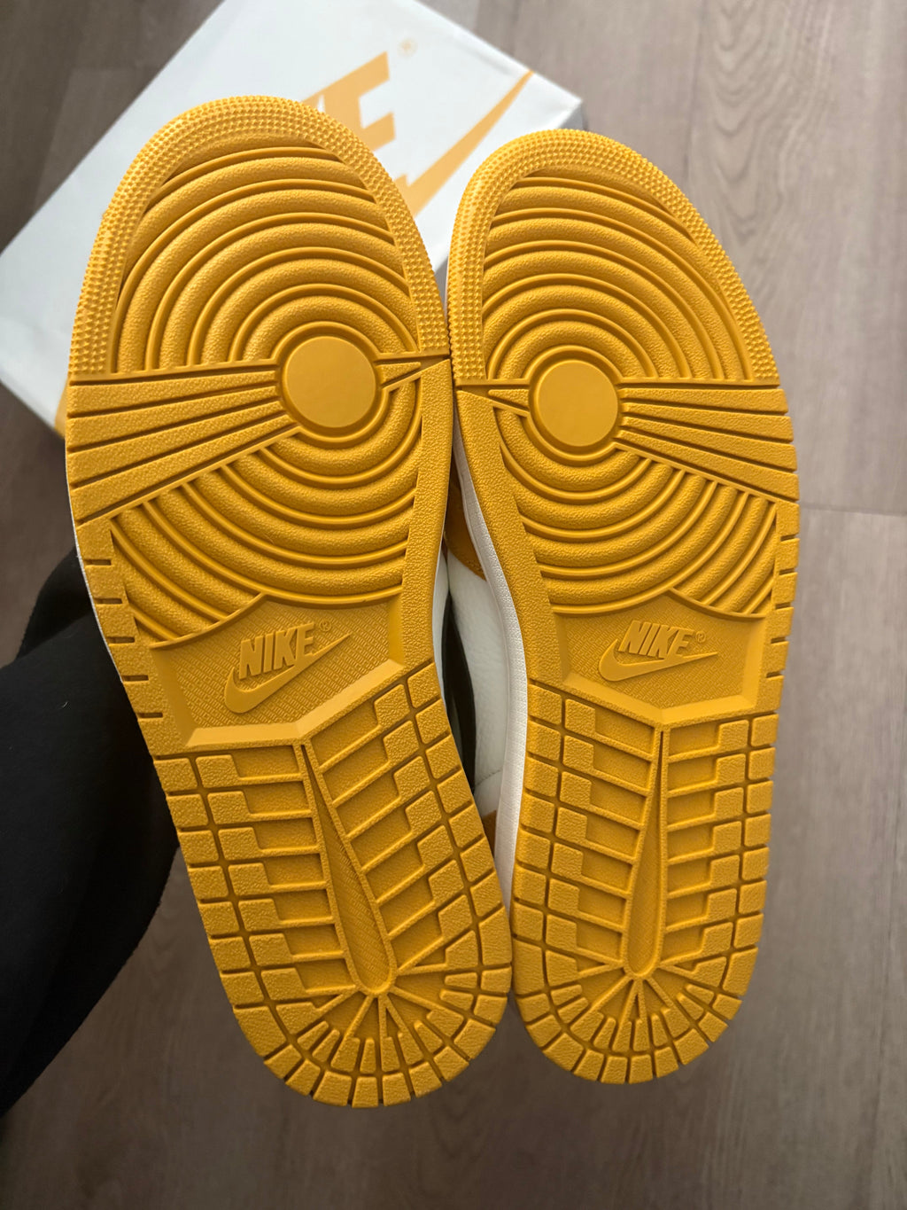 Size 11 - Jordan 1 Retro Yellow Ochre