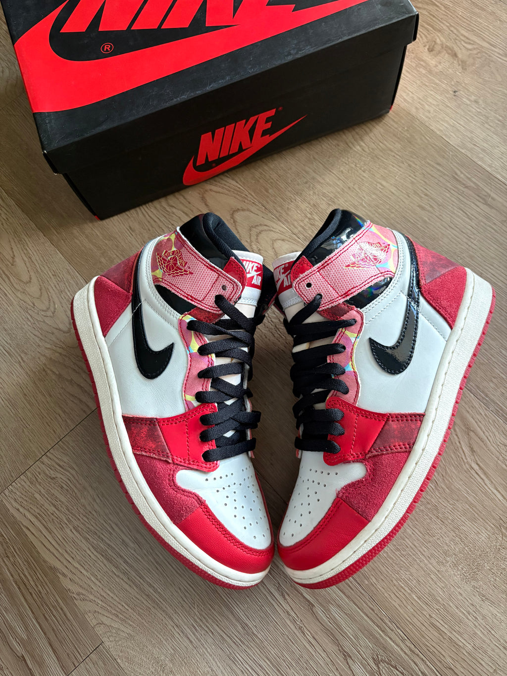 Size 7.5 - Jordan 1 Retro Spider Man / Spider Verse