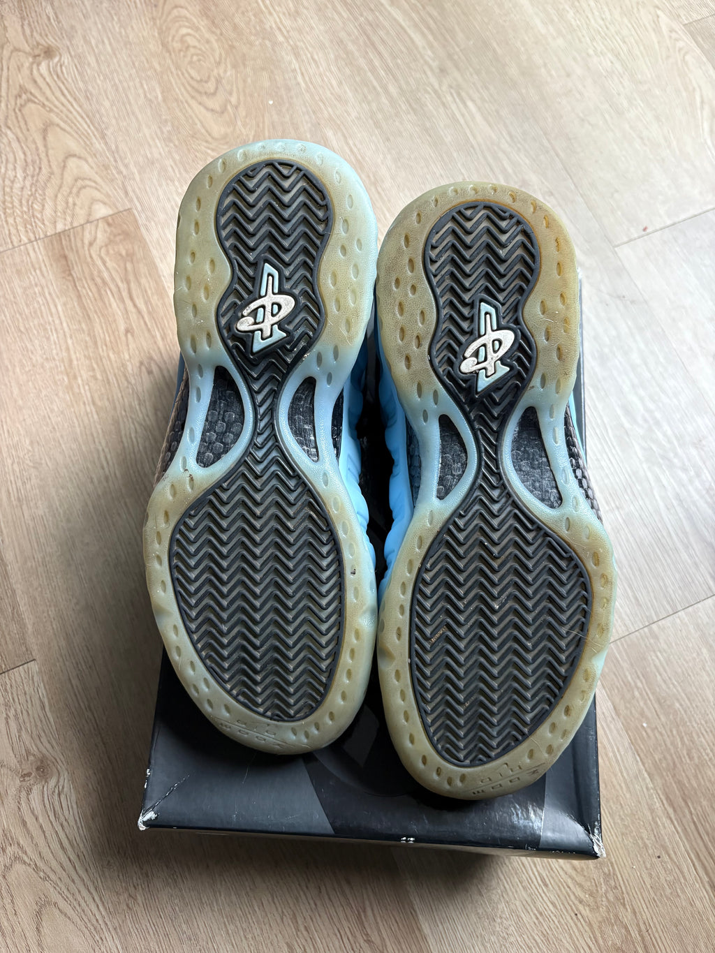 Size 9 - Nike Air Foamposite One Psychic Blue