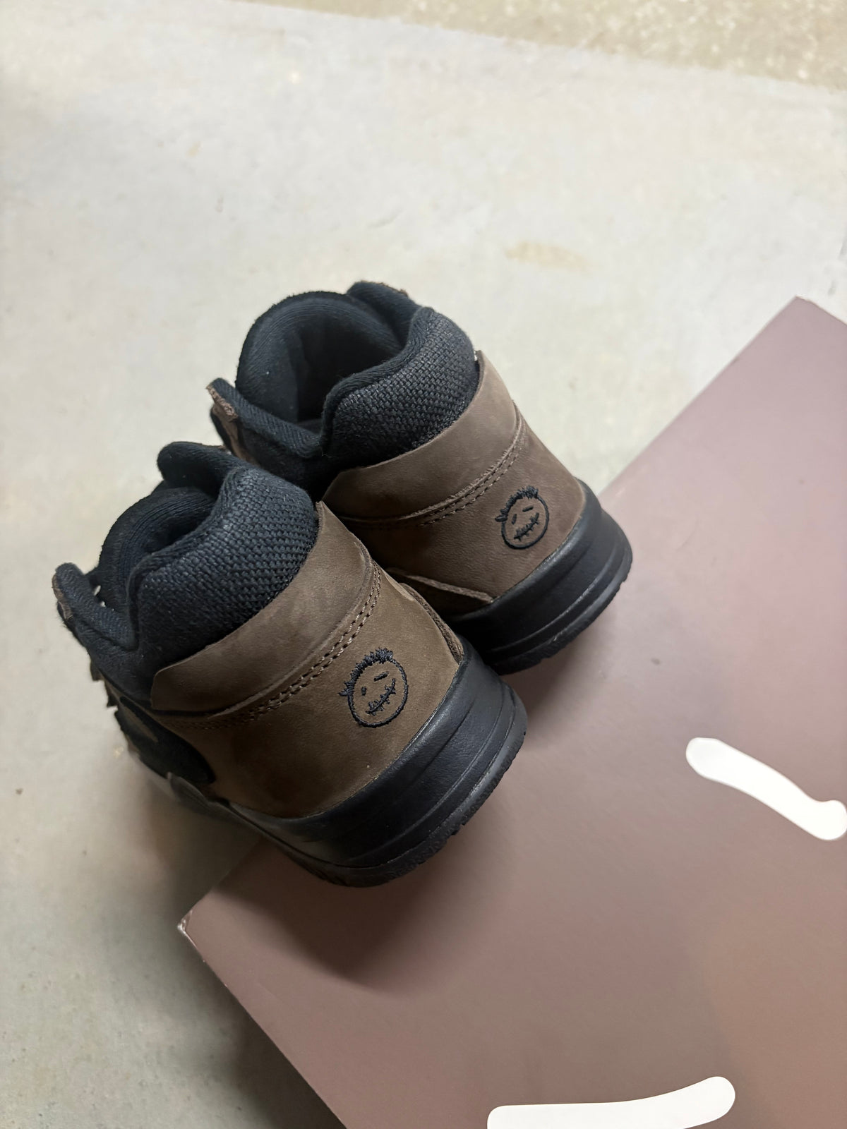 Size 6.5y - Travis Scott Jumpman Jack Dark Mocha