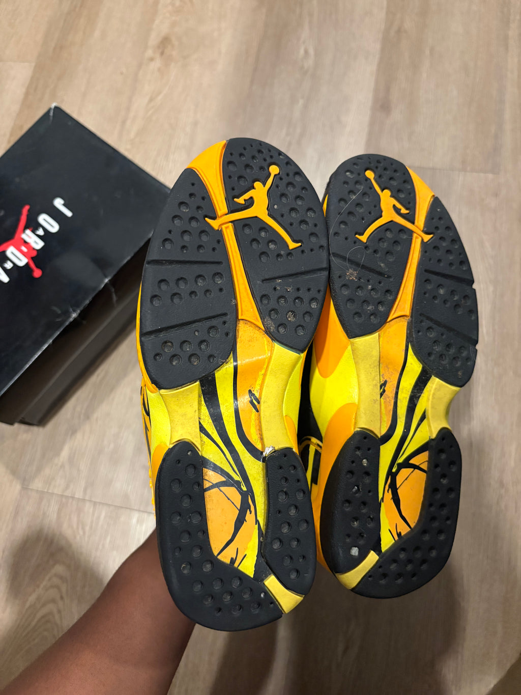 Size 5.5y - Jordan 8 Retro Taxi Yellow