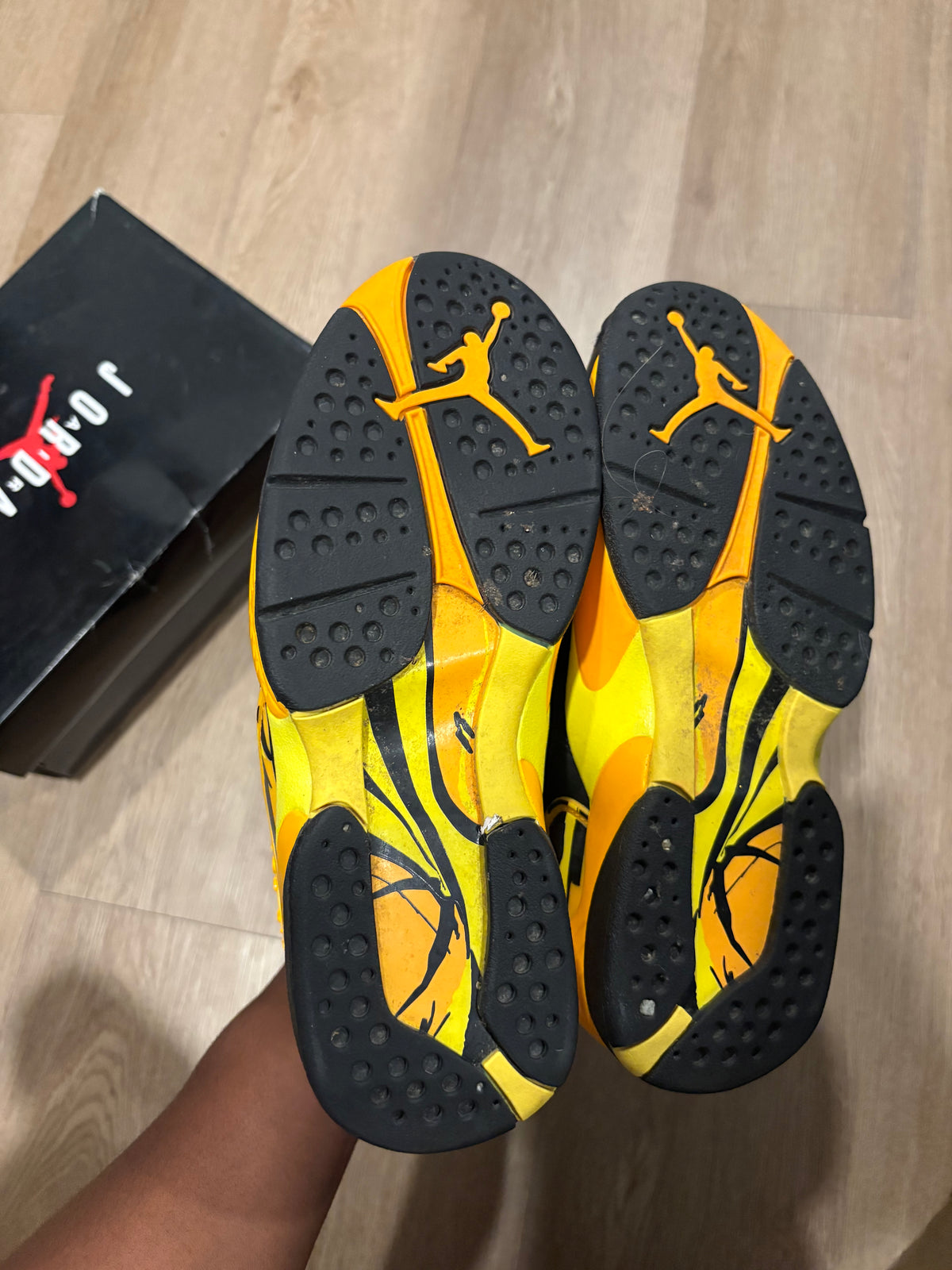 Size 5.5y - Jordan 8 Retro Taxi Yellow