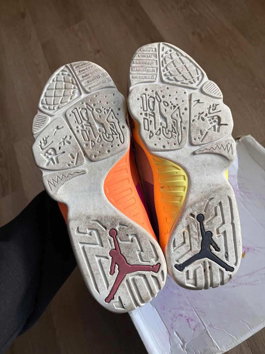 Size 8.5M - Jordan 9 Retro Change The World