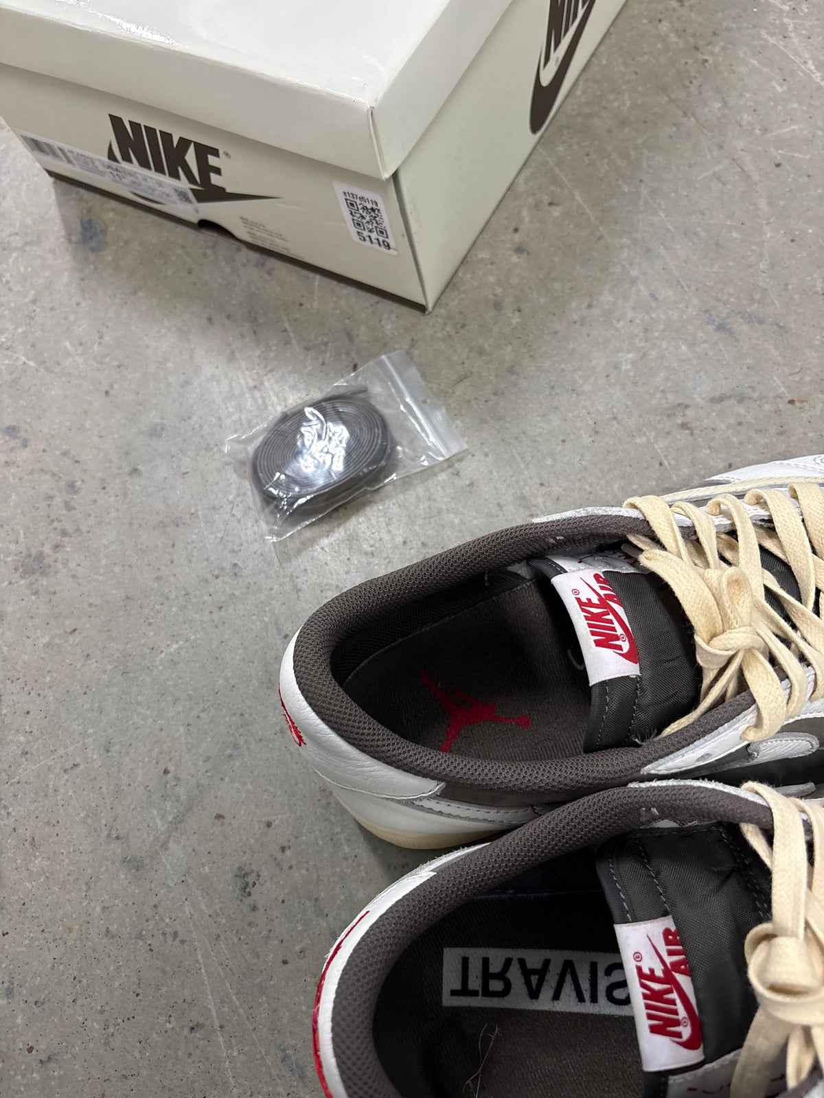 Size 11.5 - Travis Scott 1 Low Reverse Mocha