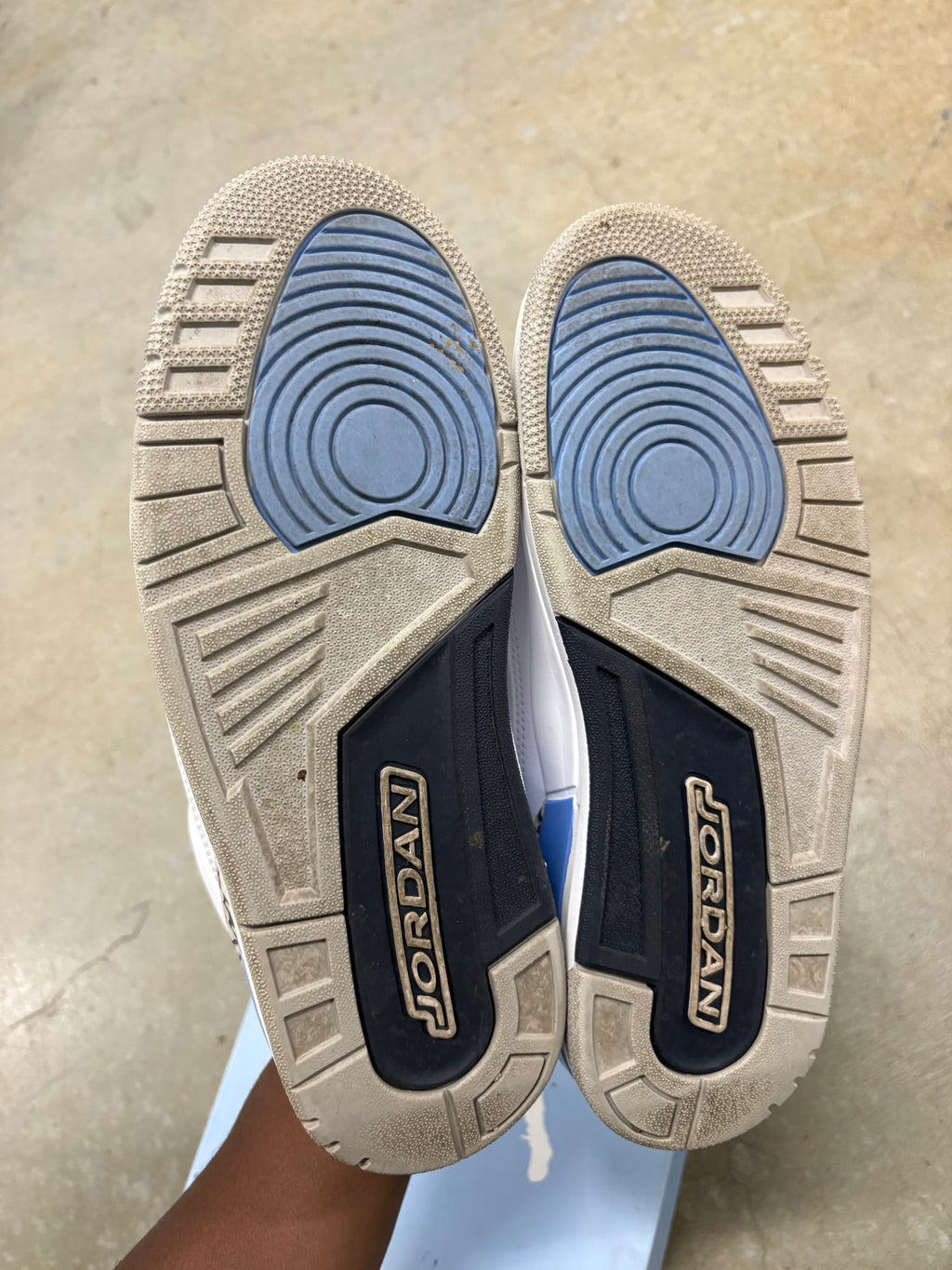 Size 9 - Jordan 3 Retro Unc 2020