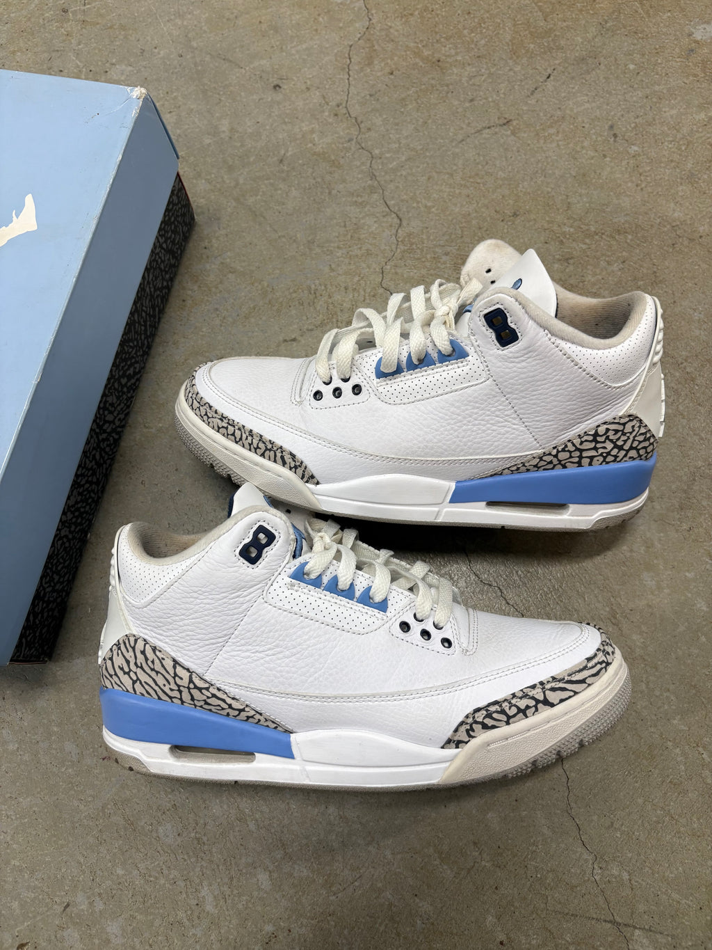Size 9 - Jordan 3 Retro Unc 2020