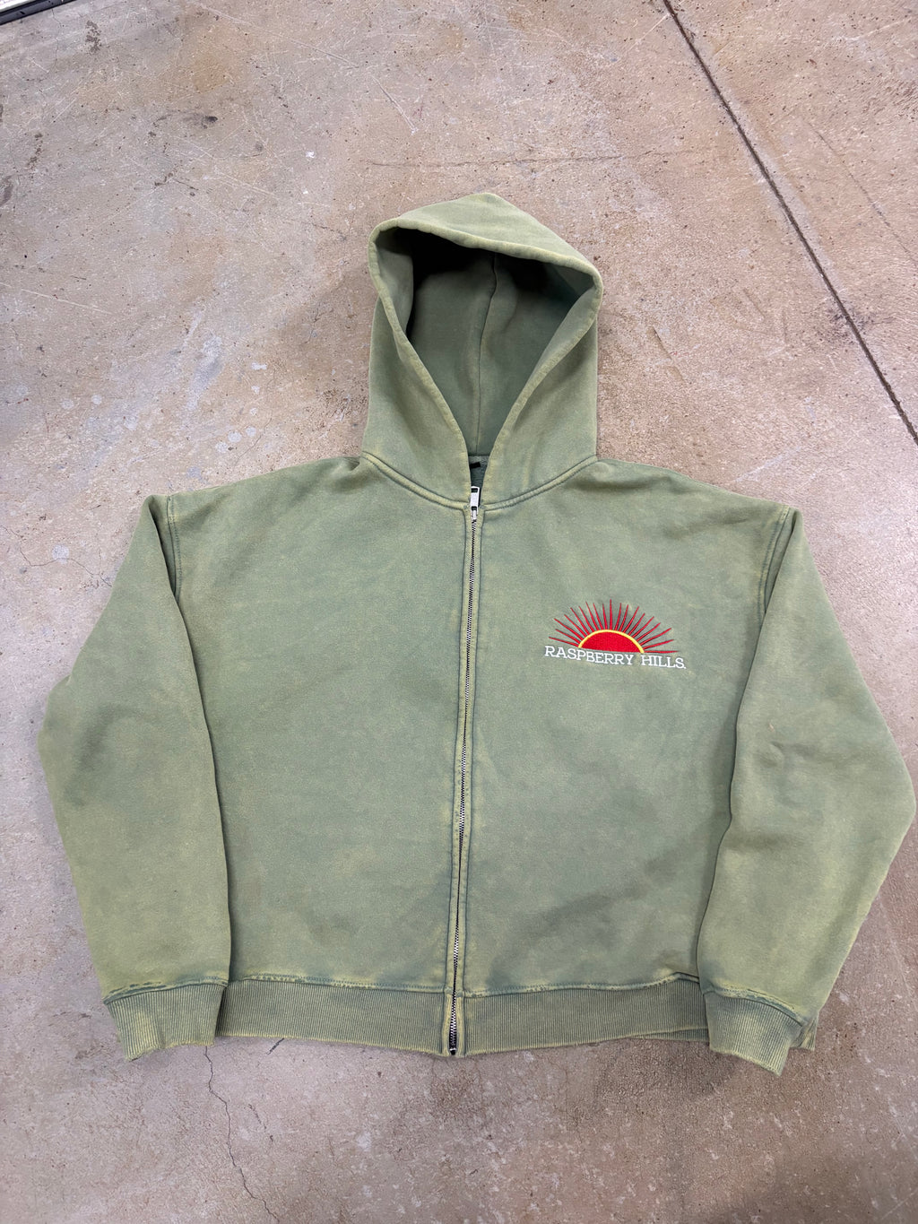 Size S - Gv Gallery Raspberry Hills Zip