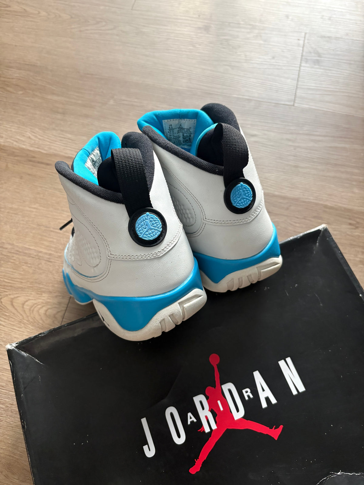 Size 9.5 - Jordan 9 Retro Powder Blue 2024