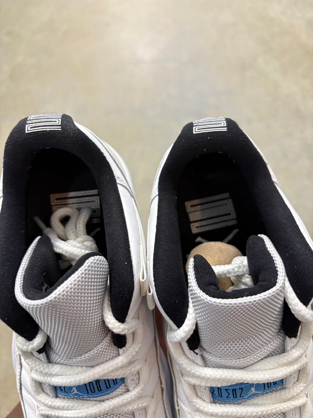 Size 7.5 - Jordan 11 Retro Low Legend Blue