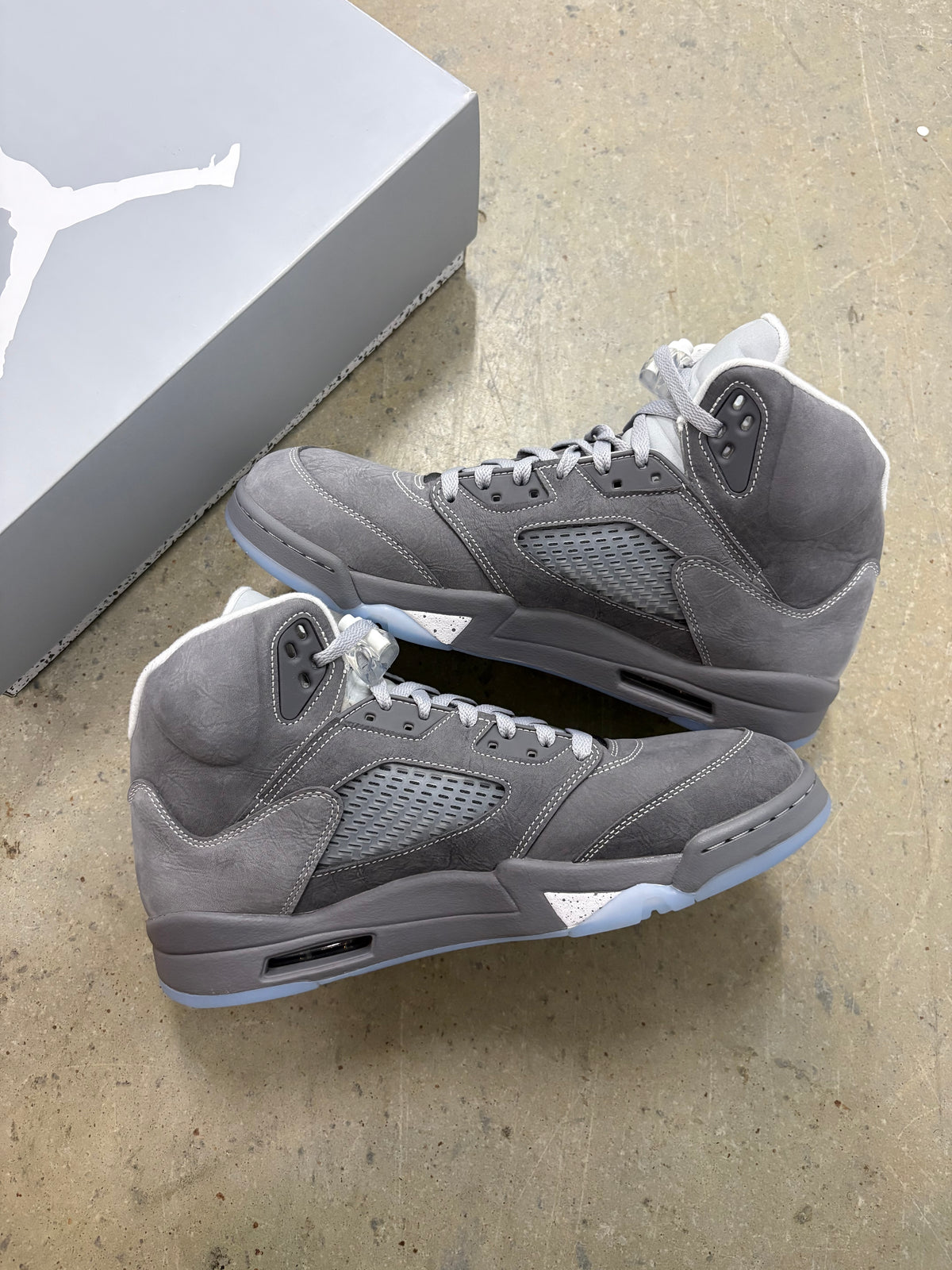 Size 11 - Jordan 5 Retro Wolf Grey 2026