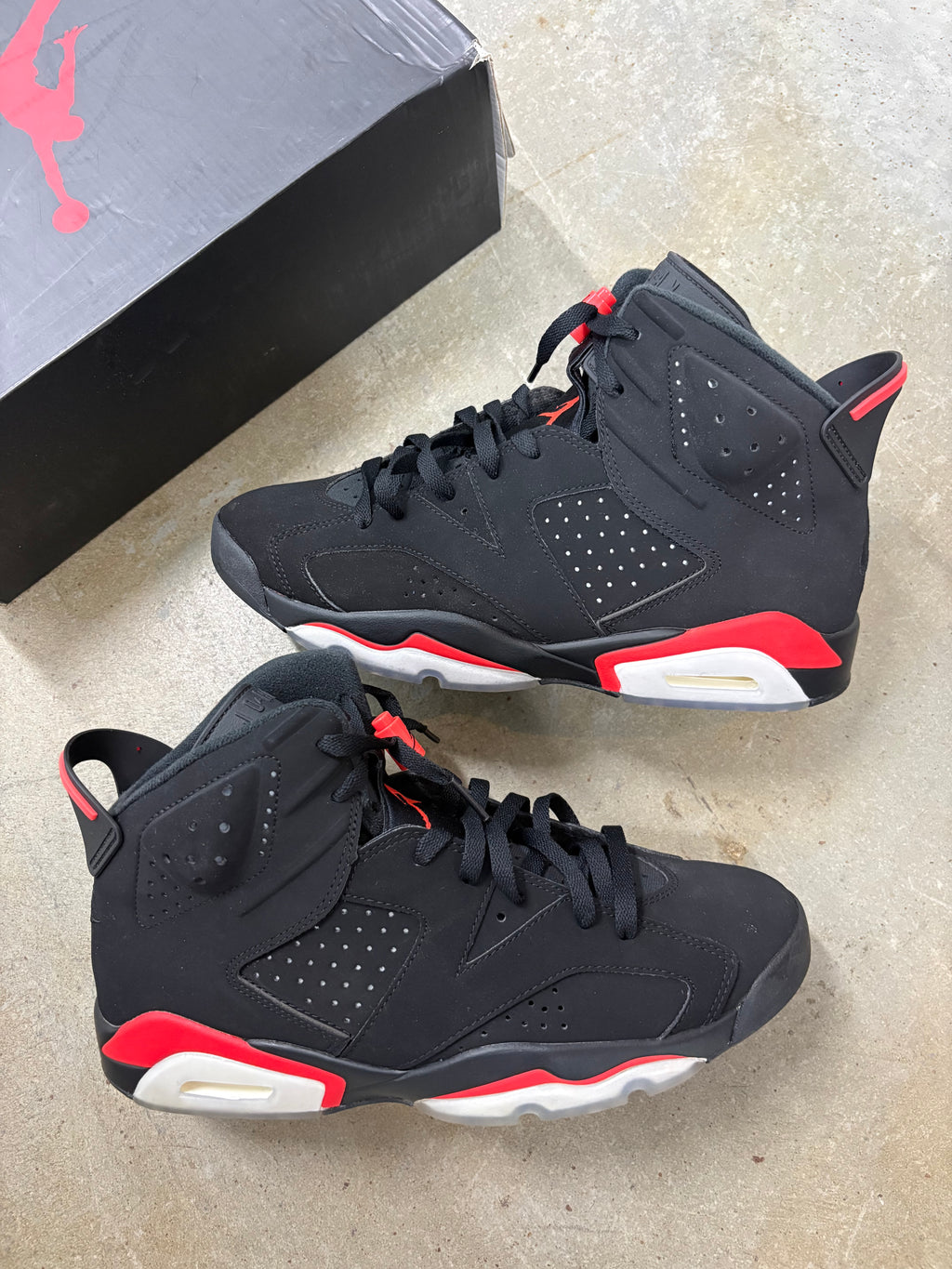Size 10.5 - Jordan 6 Retro Black Infrared 2019