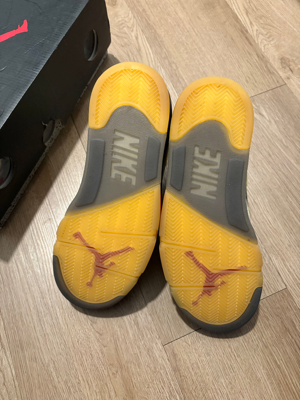 Size 9 - Jordan 5 Retro Off White Sail