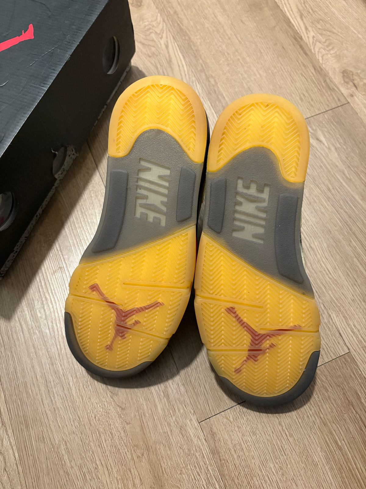 Size 9 - Jordan 5 Retro Off White Sail