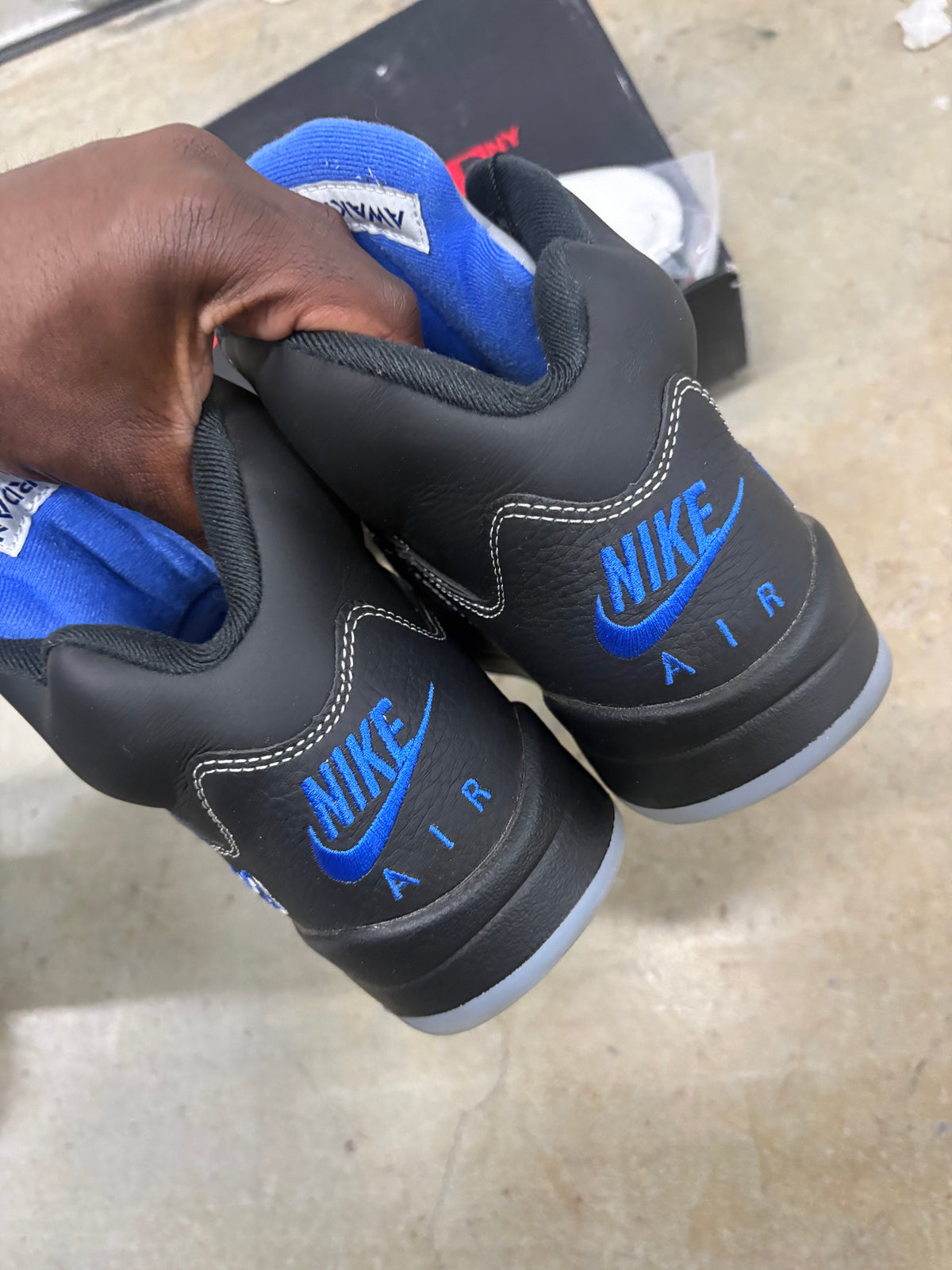 Size 10 - Jordan 5 Retro Awake NY Black