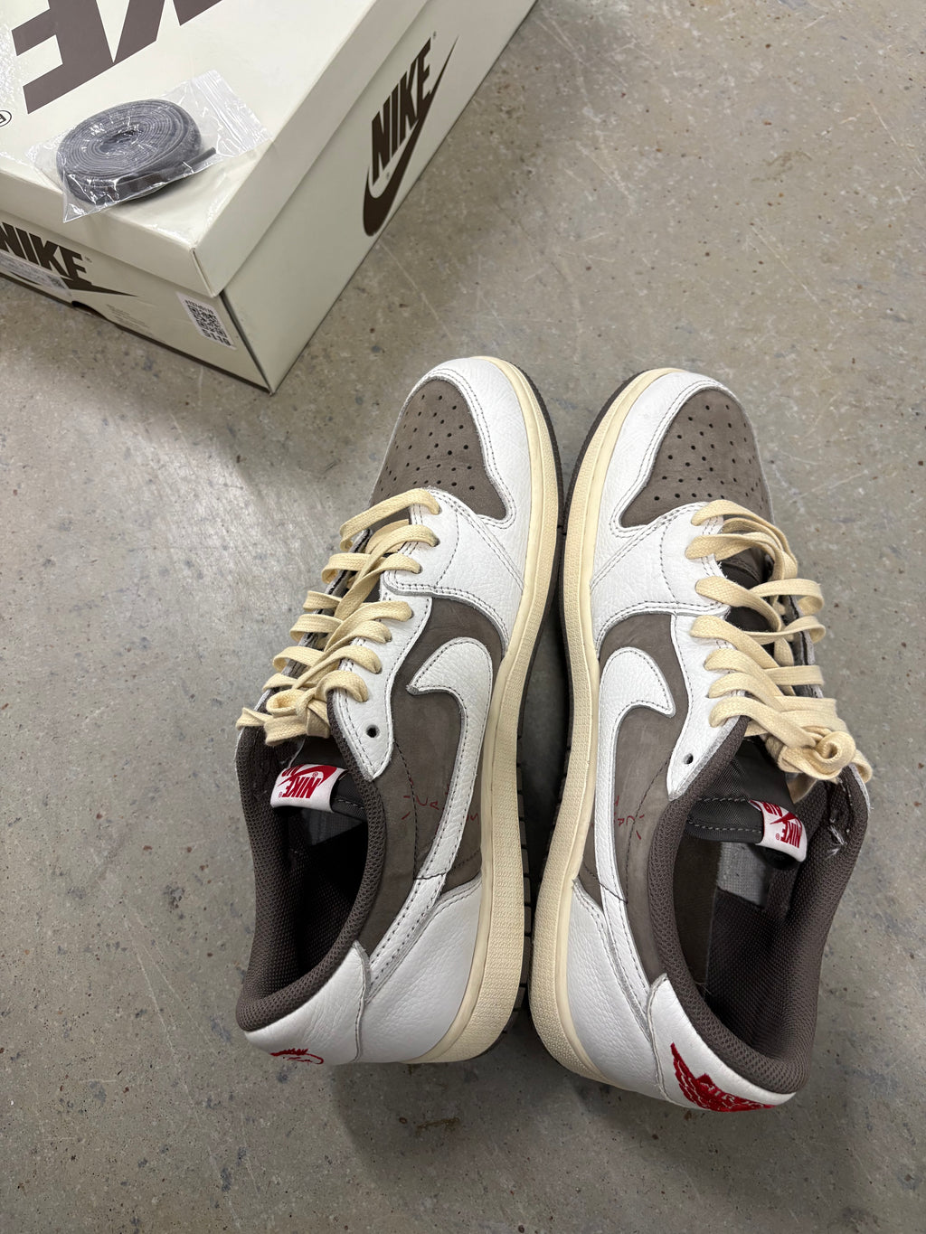 Size 11.5 - Travis Scott 1 Low Reverse Mocha