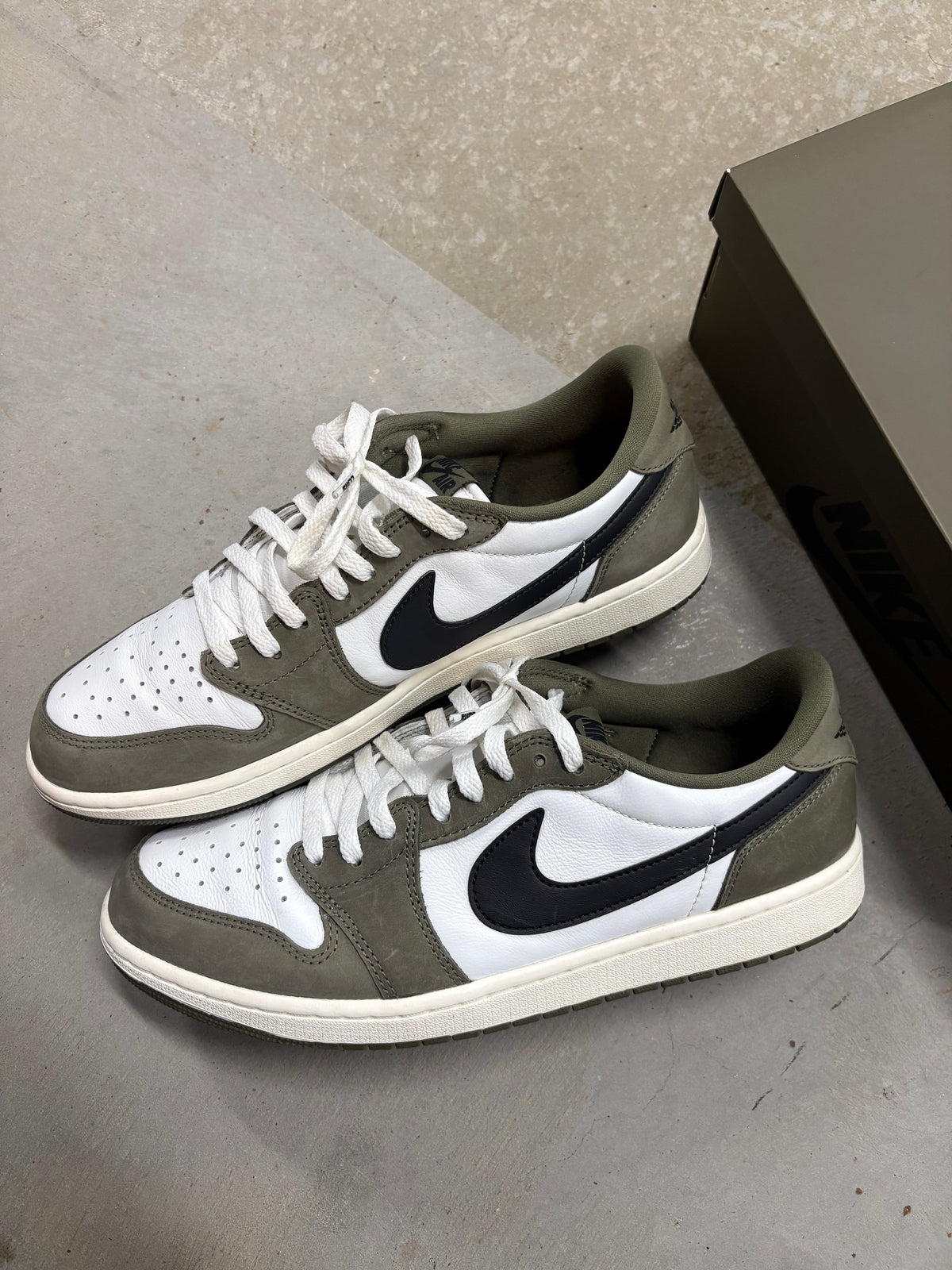 Size 11.5 - Jordan 1 Retro Low Medium Olive