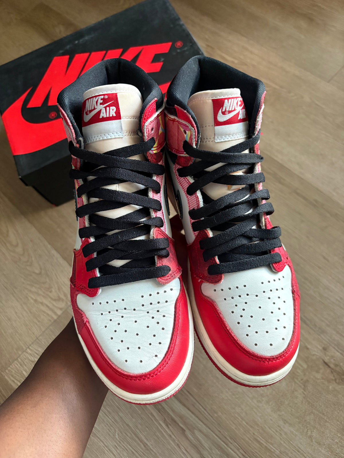 Size 7.5 - Jordan 1 Retro Spider Man / Spider Verse
