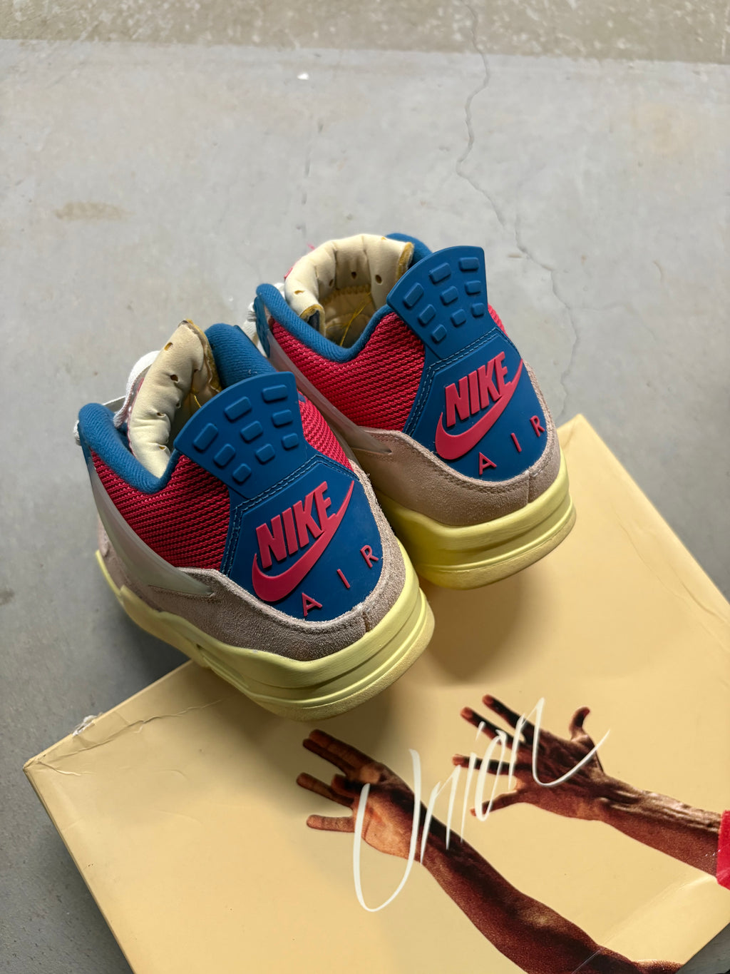 Size 9 - Jordan 4 Retro Union Guava Ice
