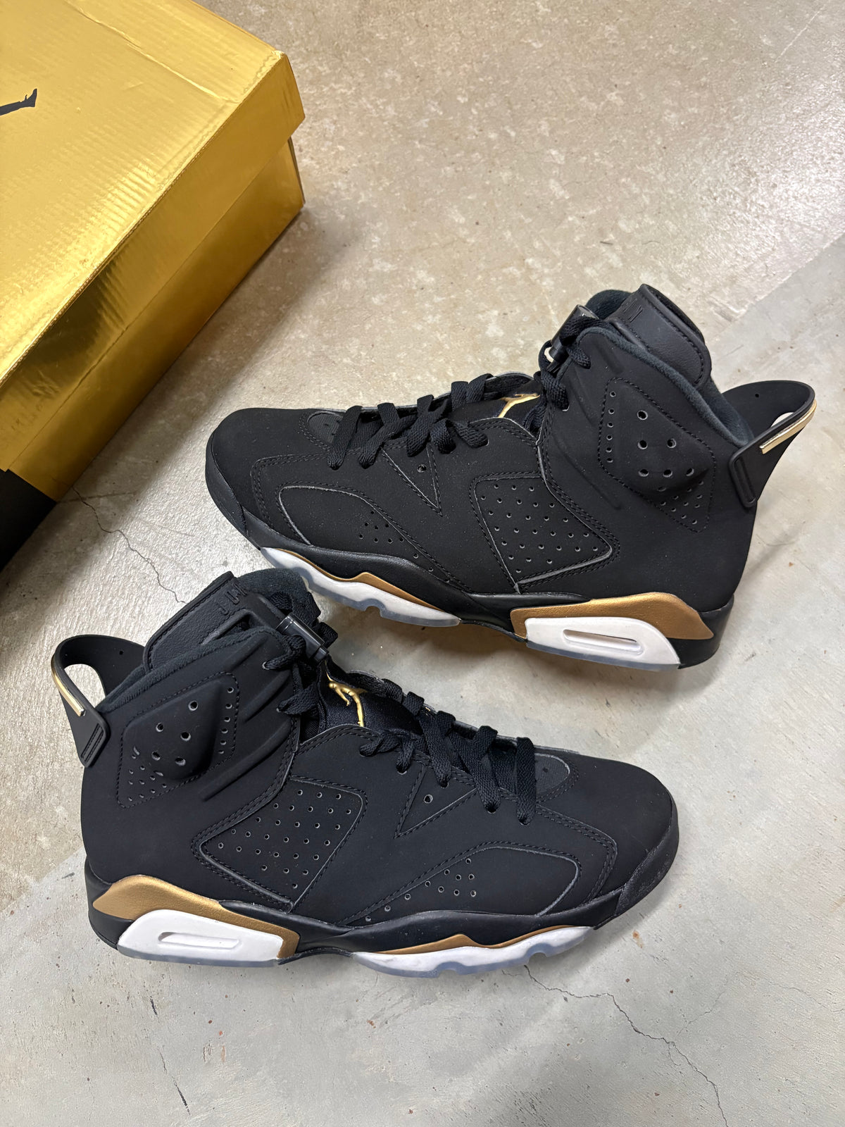 Size 7.5 - Jordan 6 Retro DMP 2020