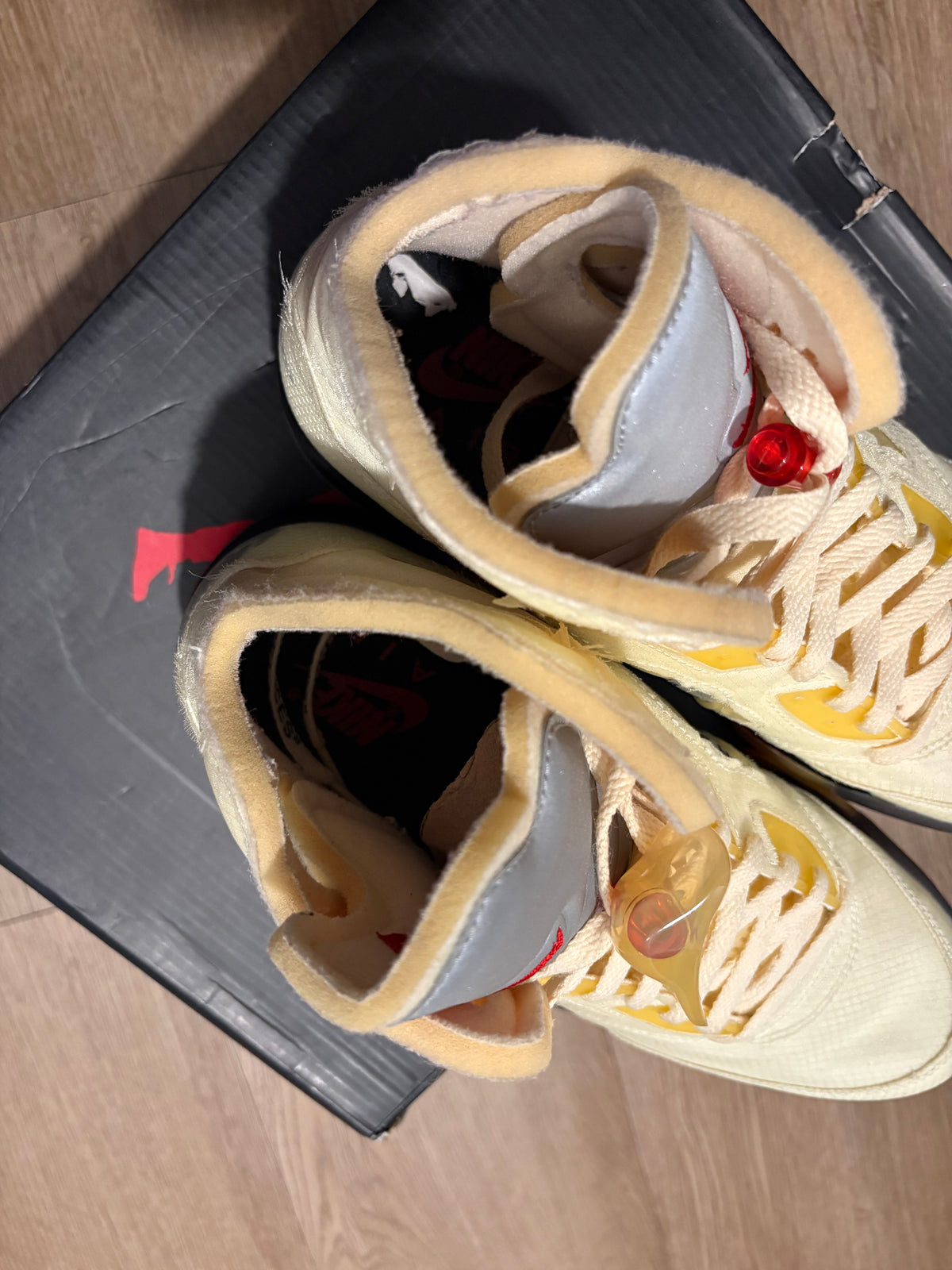Size 9 - Jordan 5 Retro Off White Sail