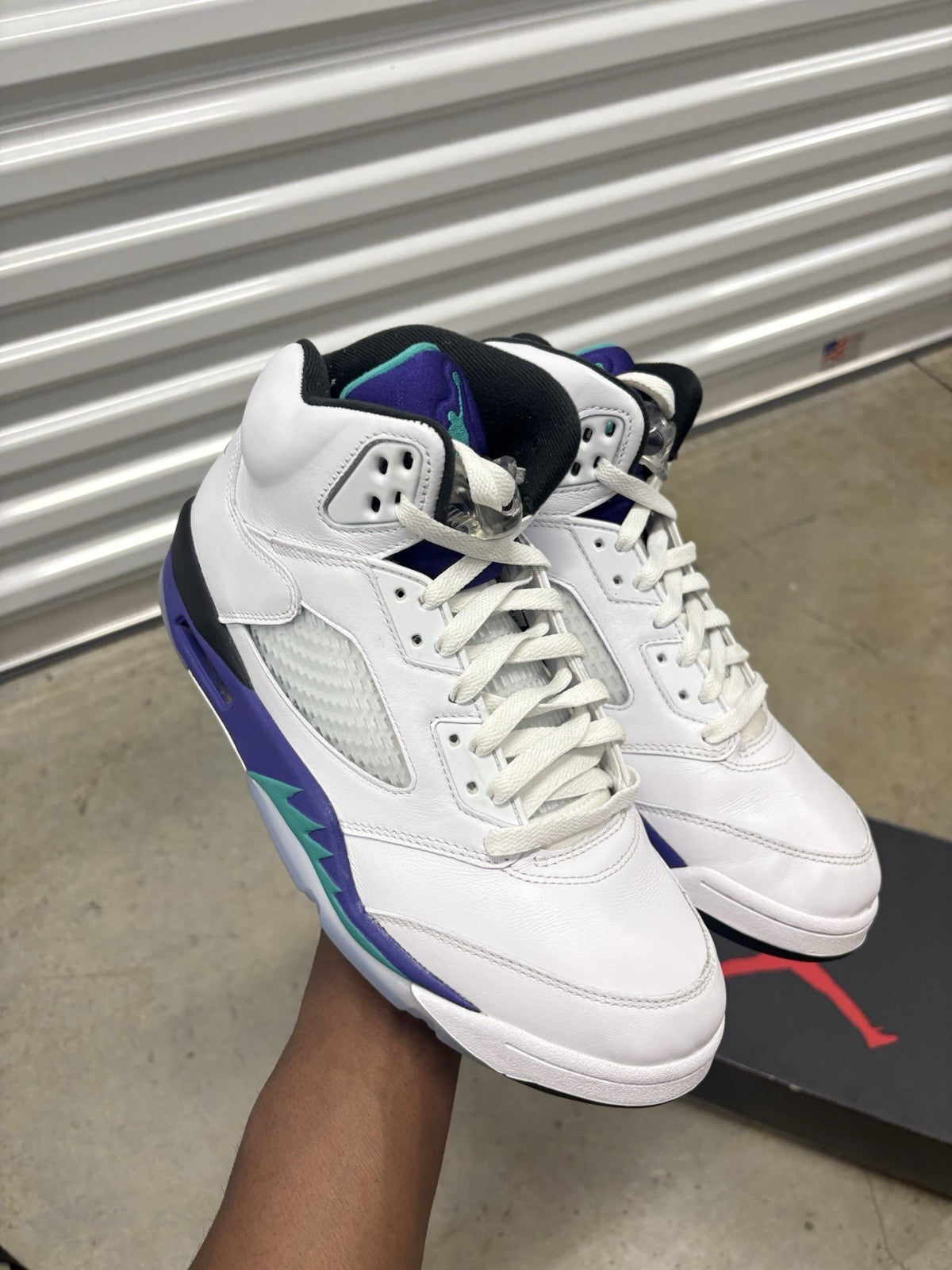 Air Jordan 5 Retro Grape 2025 Sneakers Size 9.5 HQ7978-100