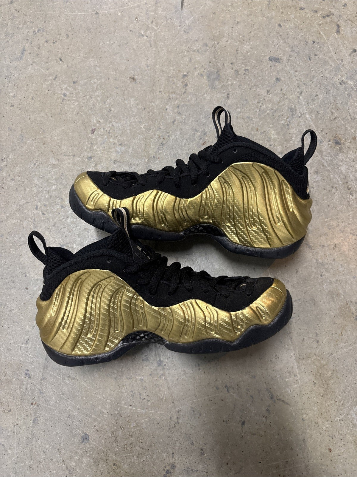 Size 8.5 - Nike Air Foamposite Pro Metallic Gold