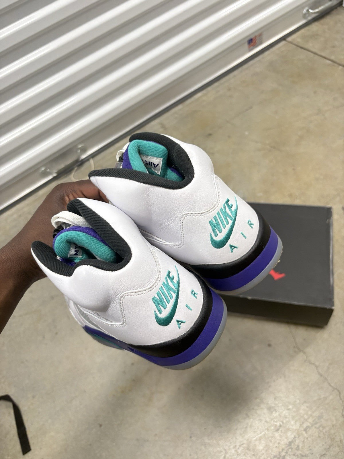 Air Jordan 5 Retro Grape 2025 Sneakers Size 9.5 HQ7978-100