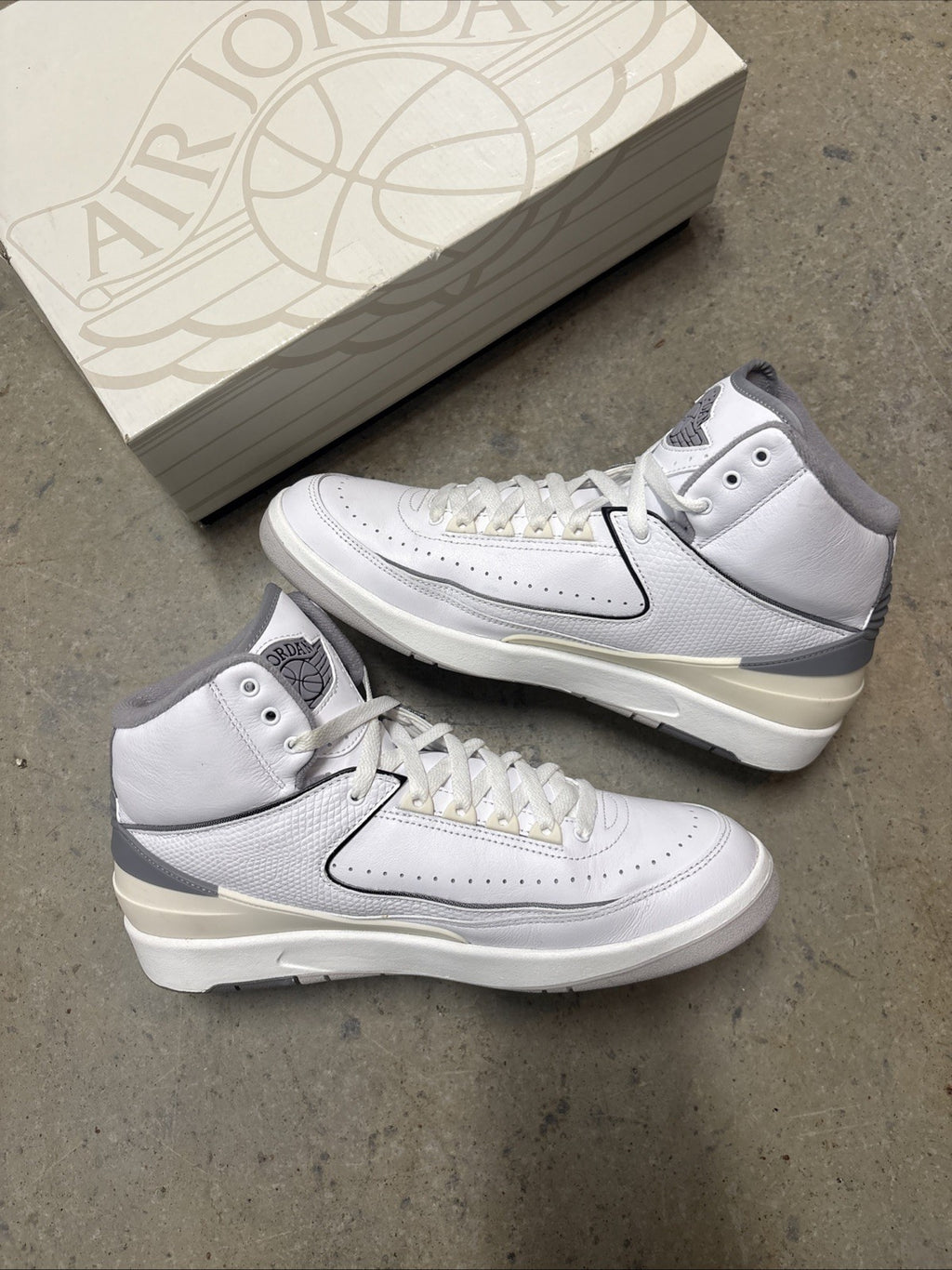 Size 10 - Air Jordan 2 Retro White Cement