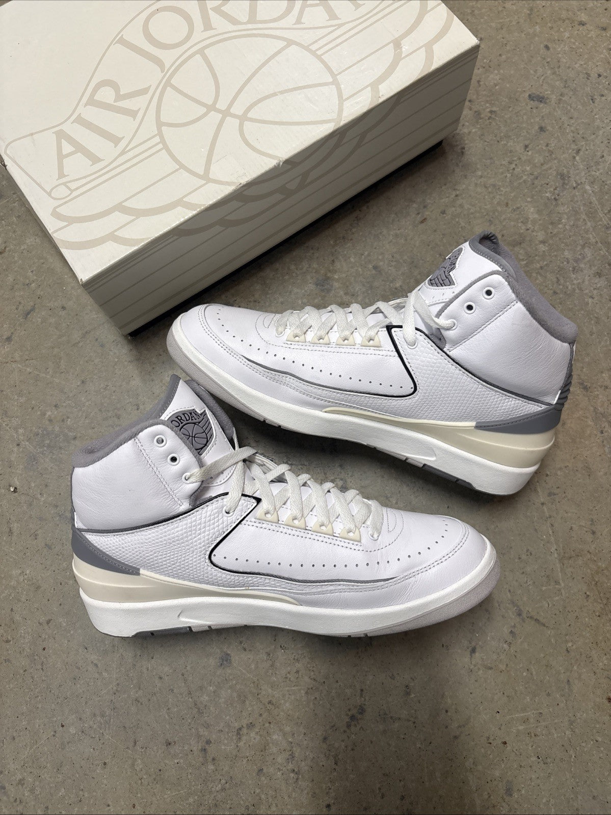 Size 10 - Air Jordan 2 Retro White Cement