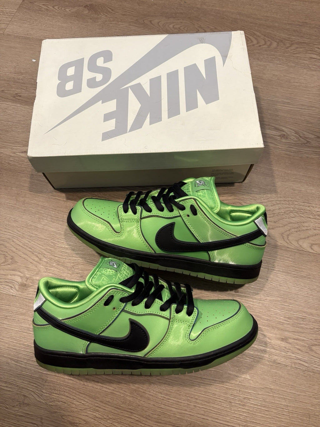 Size 10 - Nike SB Dunk Low x Powerpuff Girls Buttercup