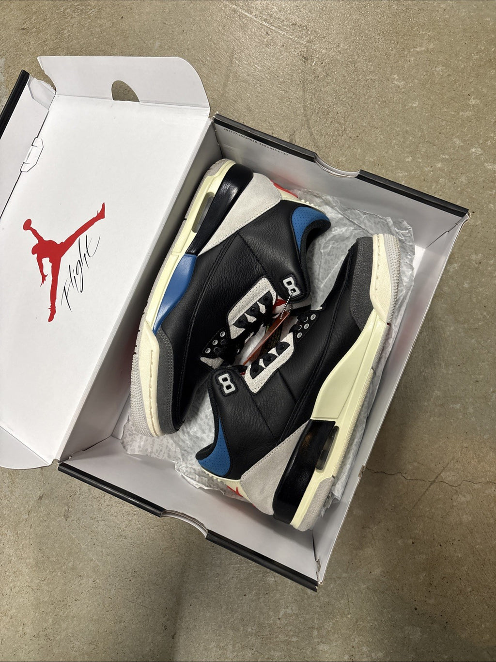 Jordan 3 Retro OG Size 8.5 'Rare Air' Sneakers IB8967-004