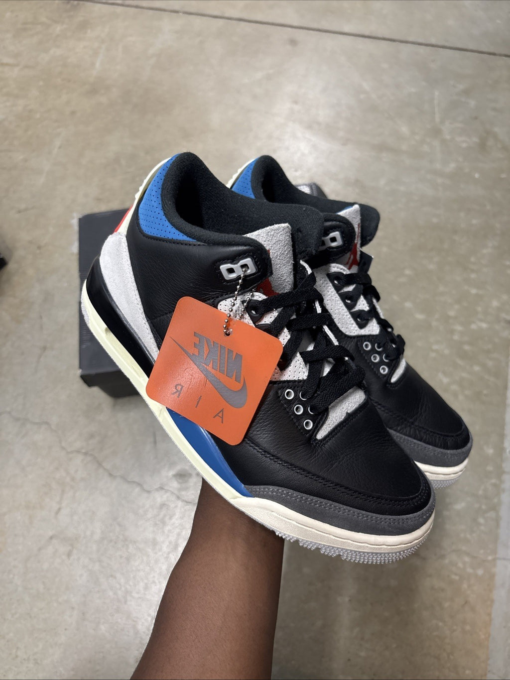 Jordan 3 Retro OG Size 8.5 'Rare Air' Sneakers IB8967-004