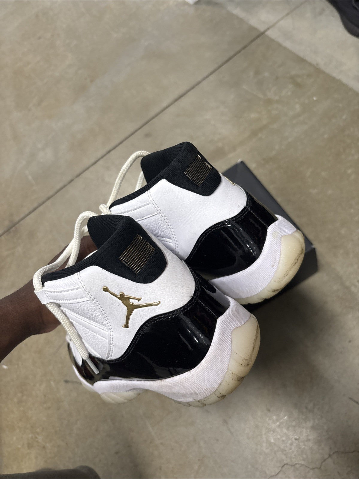 Air Jordan 11 Retro DMP Gratitude Men's Sneakers Size 9