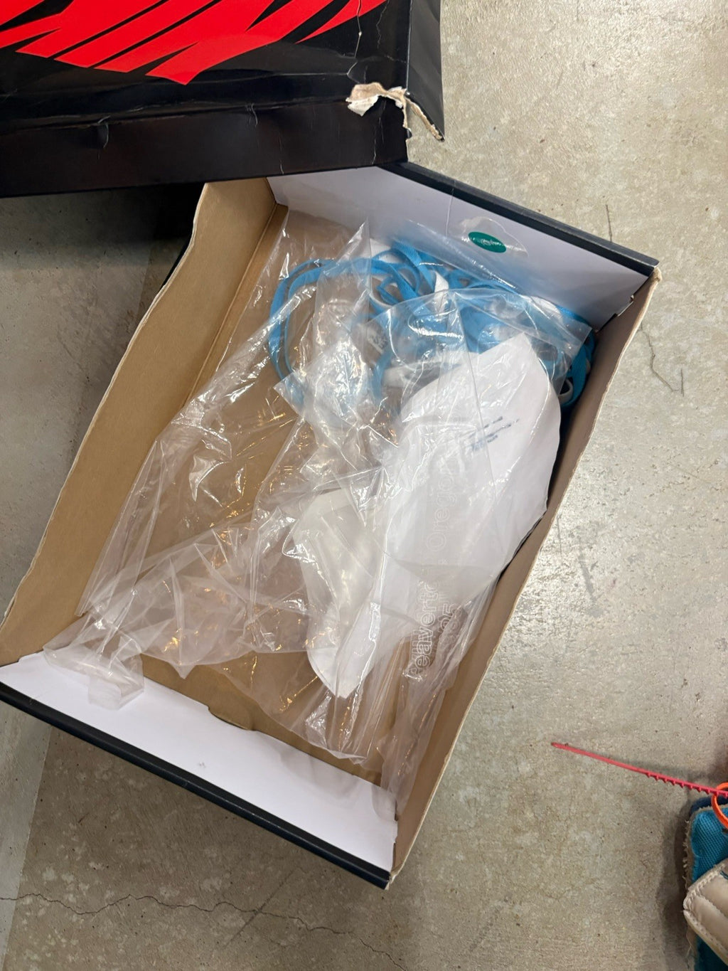 Size 12 - Jordan 1 Retro OG x Off-White High UNC