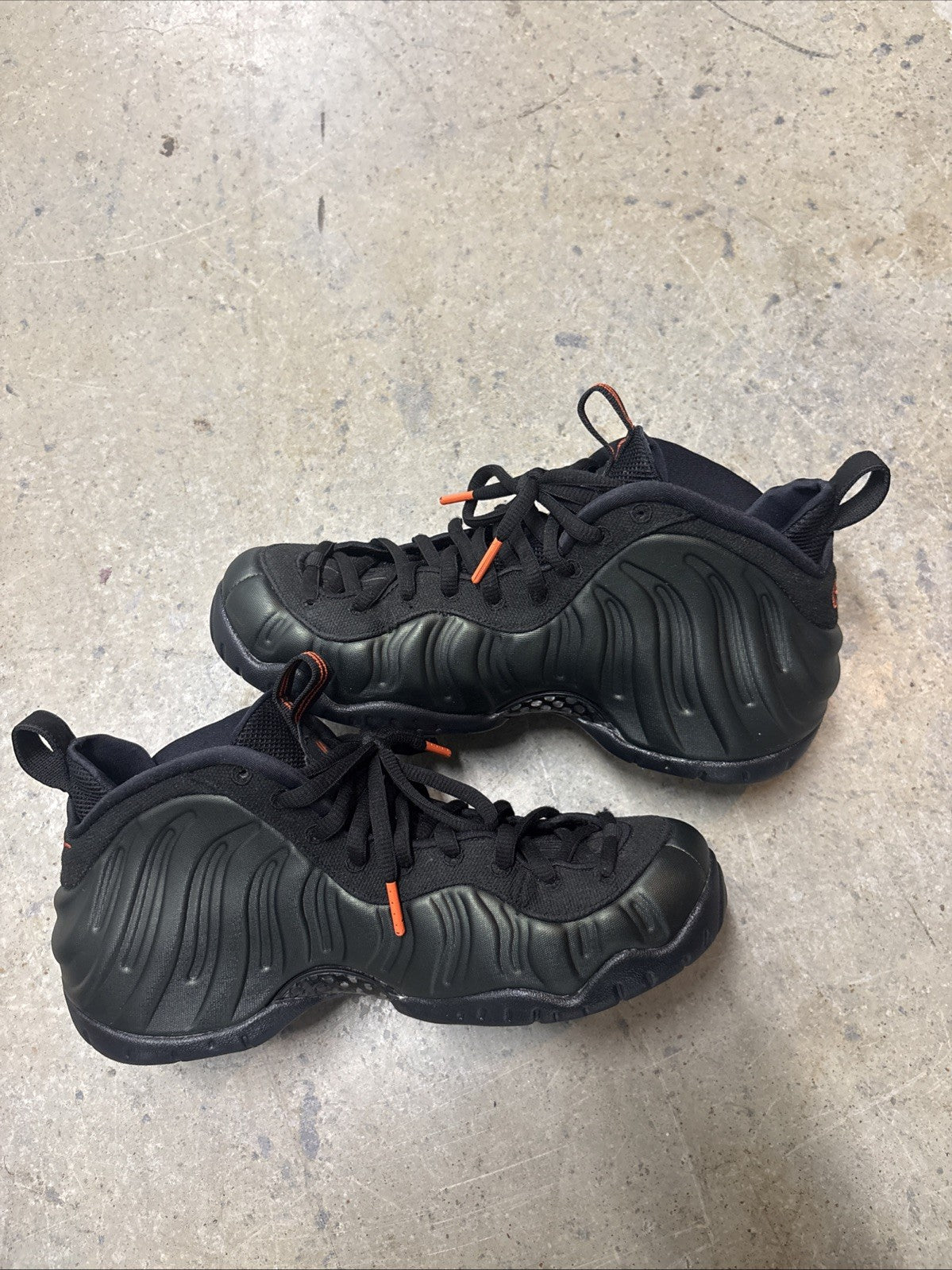 Size 8.5 - Nike Air Foamposite Pro Sequoia