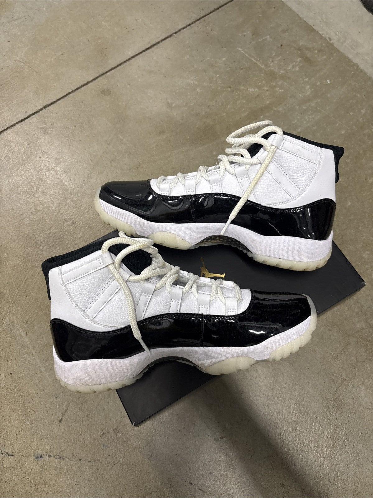 Air Jordan 11 Retro DMP Gratitude Men's Sneakers Size 9