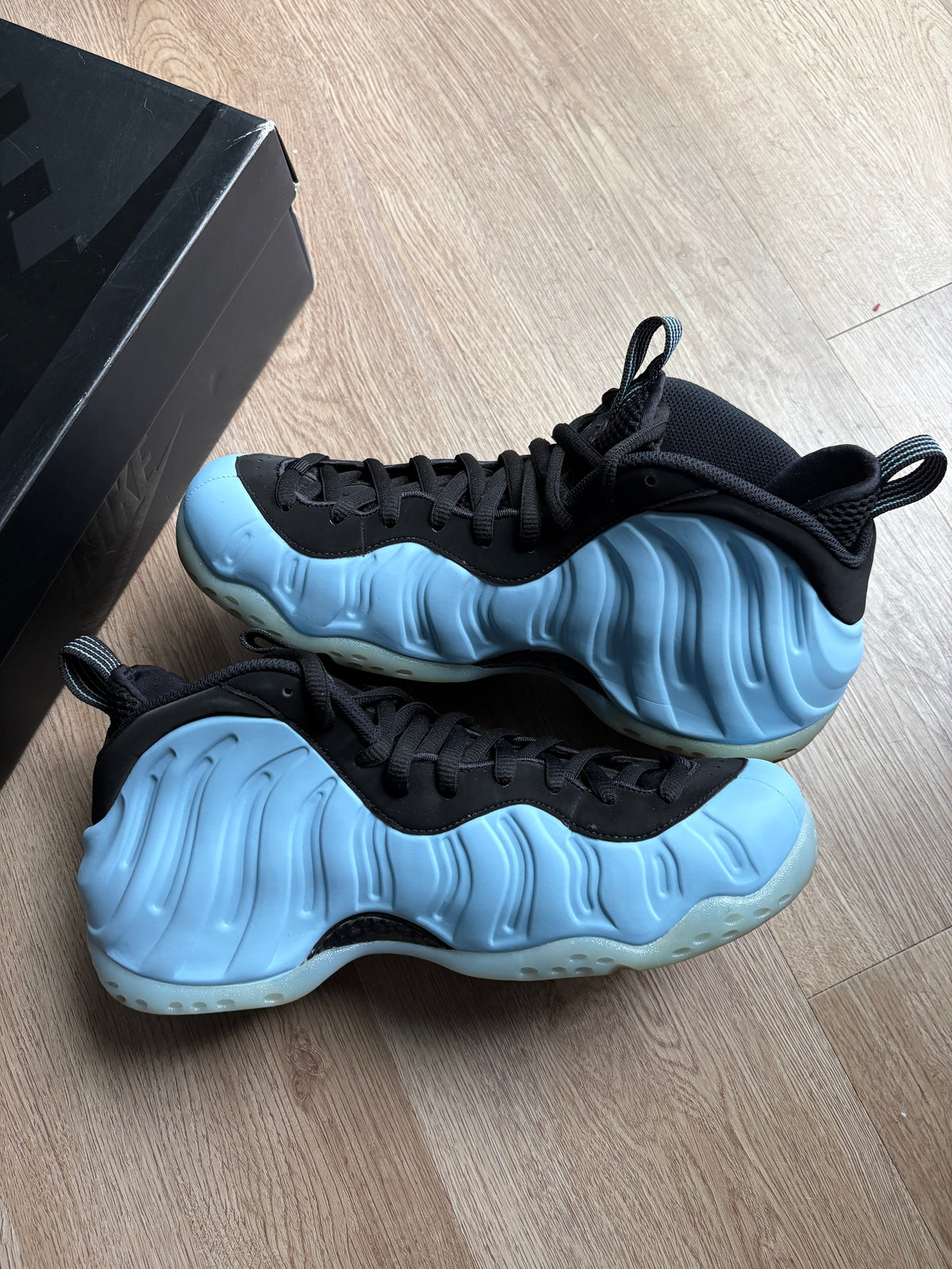 Size 9 - Nike Air Foamposite One Psychic Blue