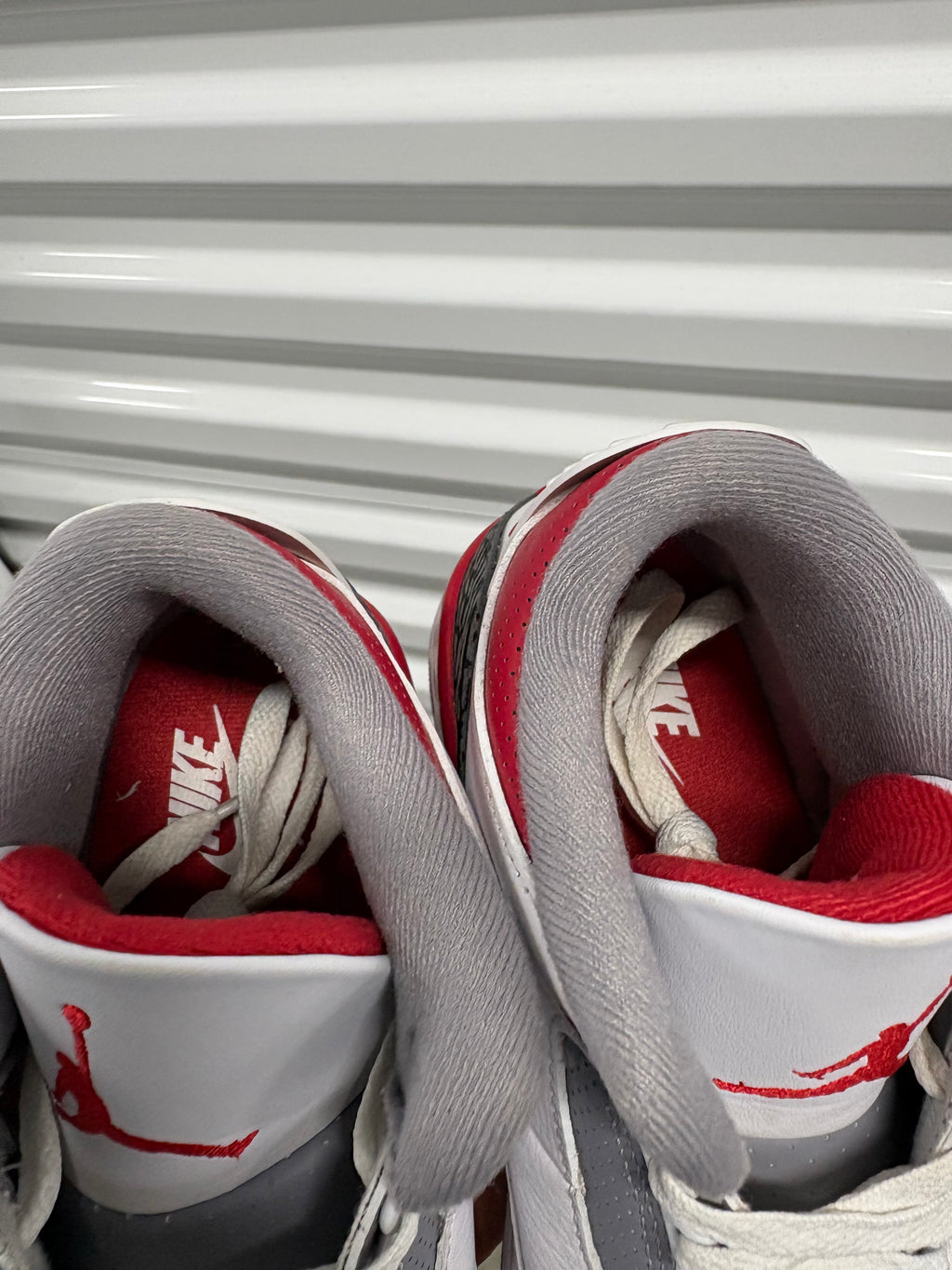 Size 8 - Jordan 3 Retro Fire Red 2022
