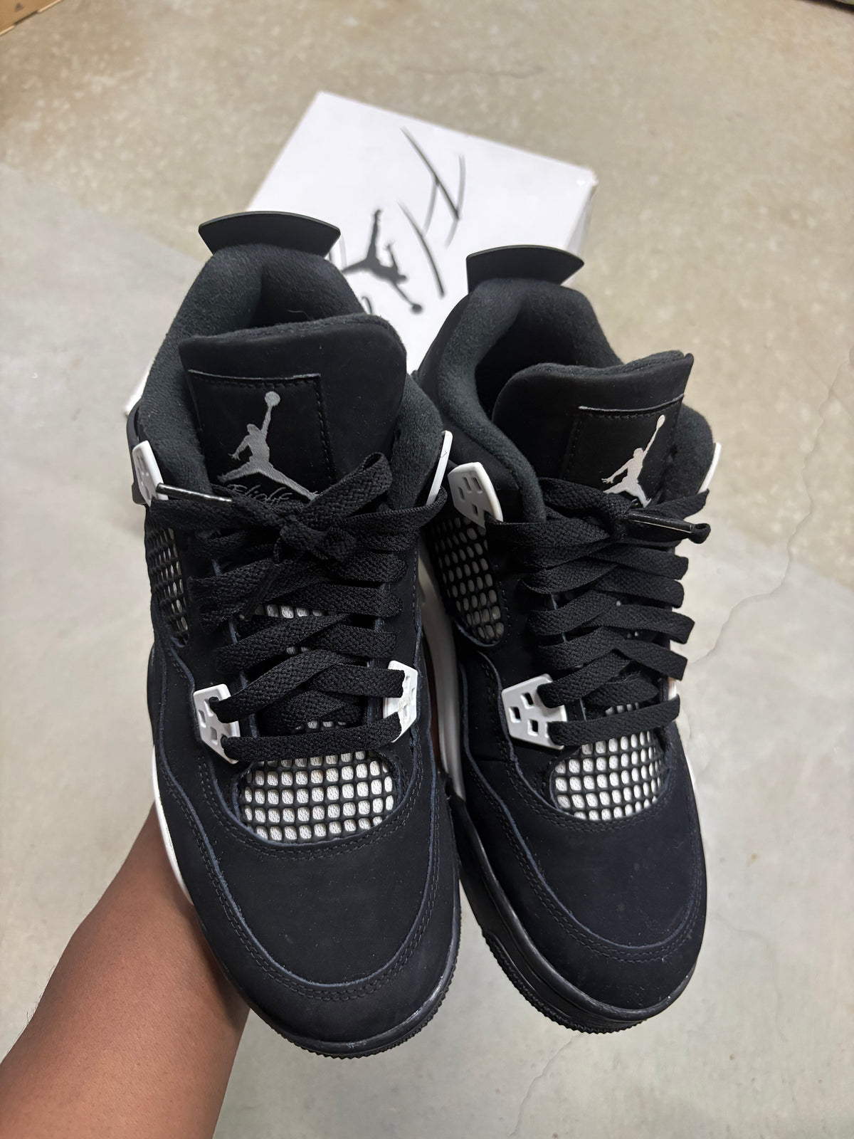 Size 6y - Jordan 4 Retro White Thunder