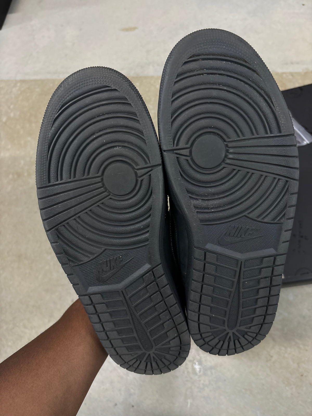 Size 10.5 - Travis Scott 1 Low Phantom